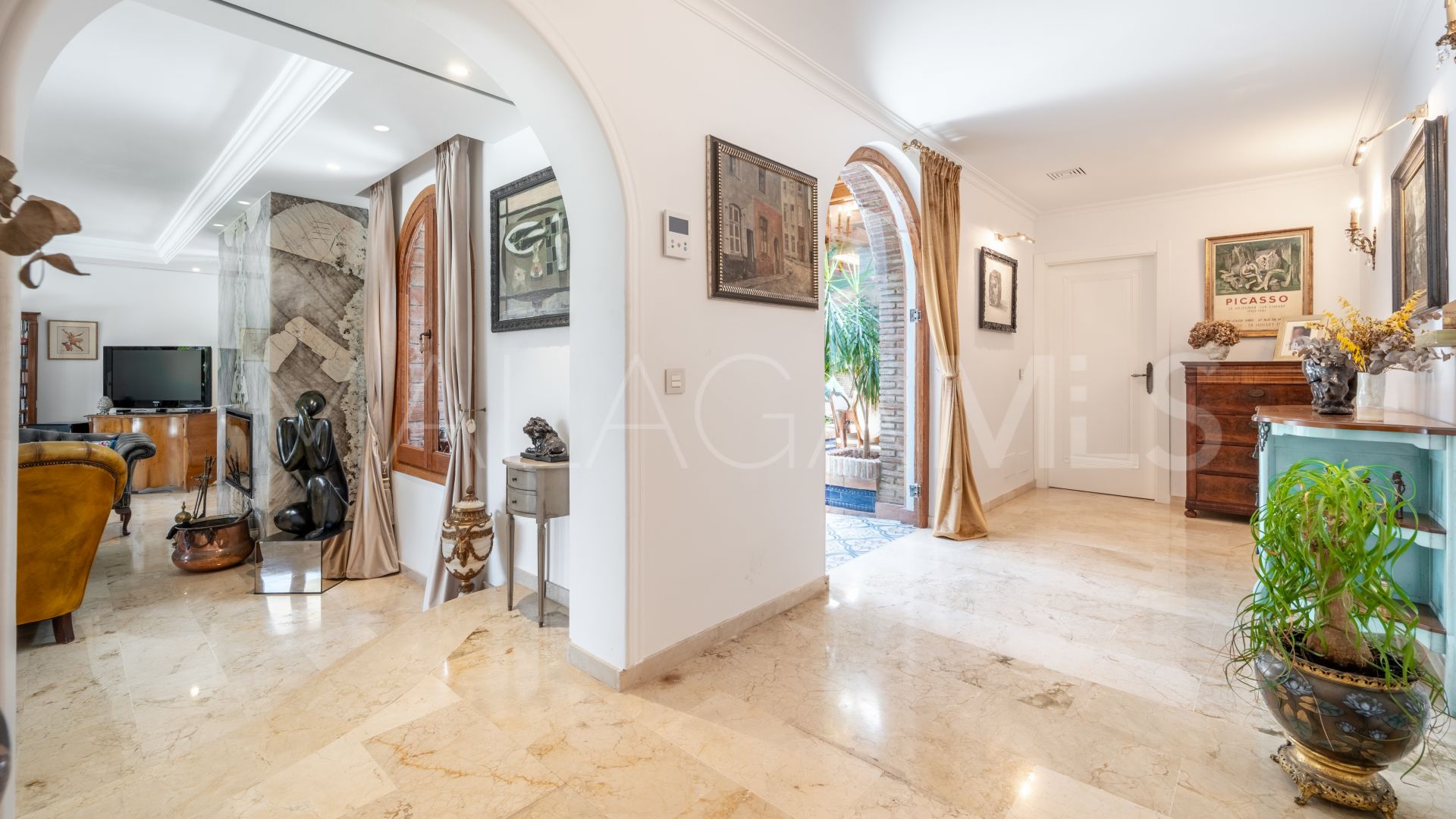 Villa for sale in Rocio de Nagüeles de 4 bedrooms