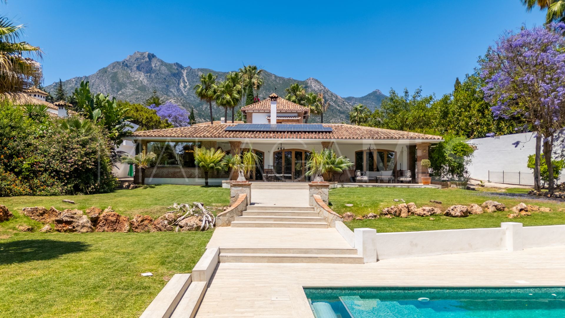Villa for sale in Rocio de Nagüeles de 4 bedrooms