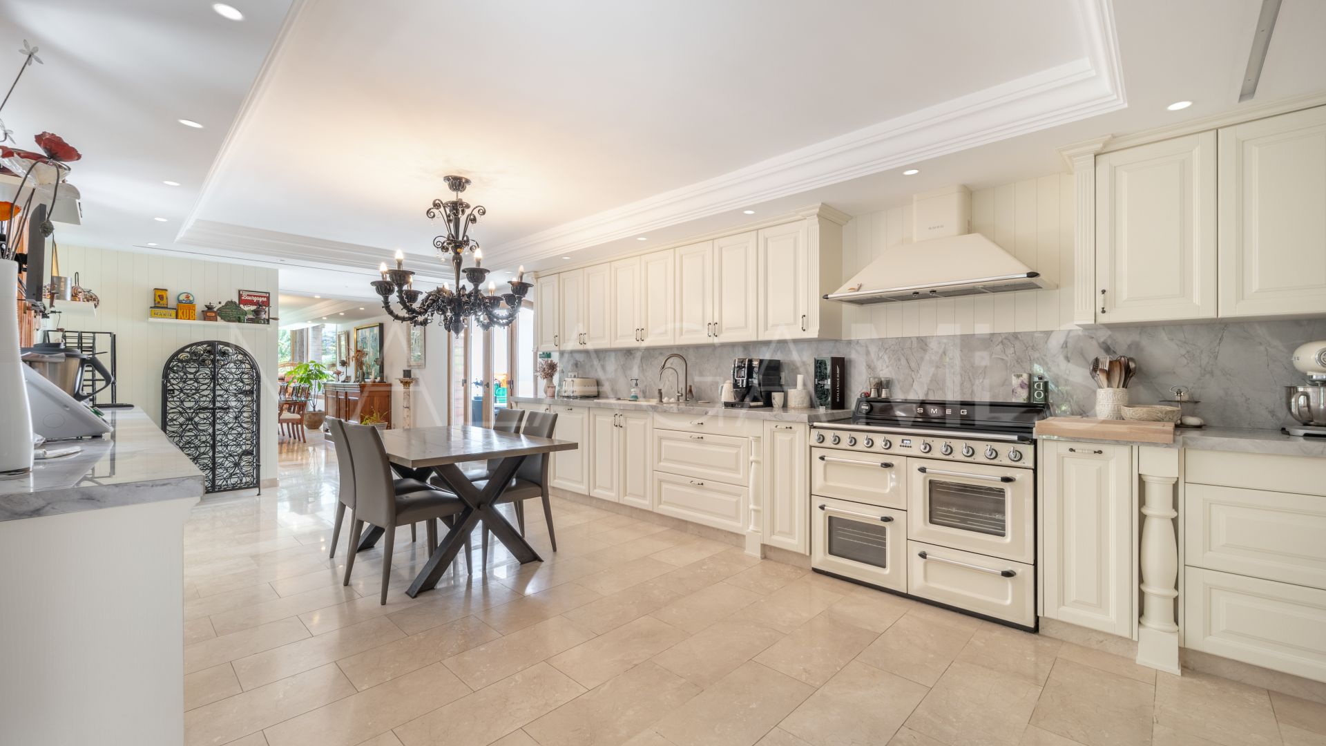 Villa for sale in Rocio de Nagüeles de 4 bedrooms