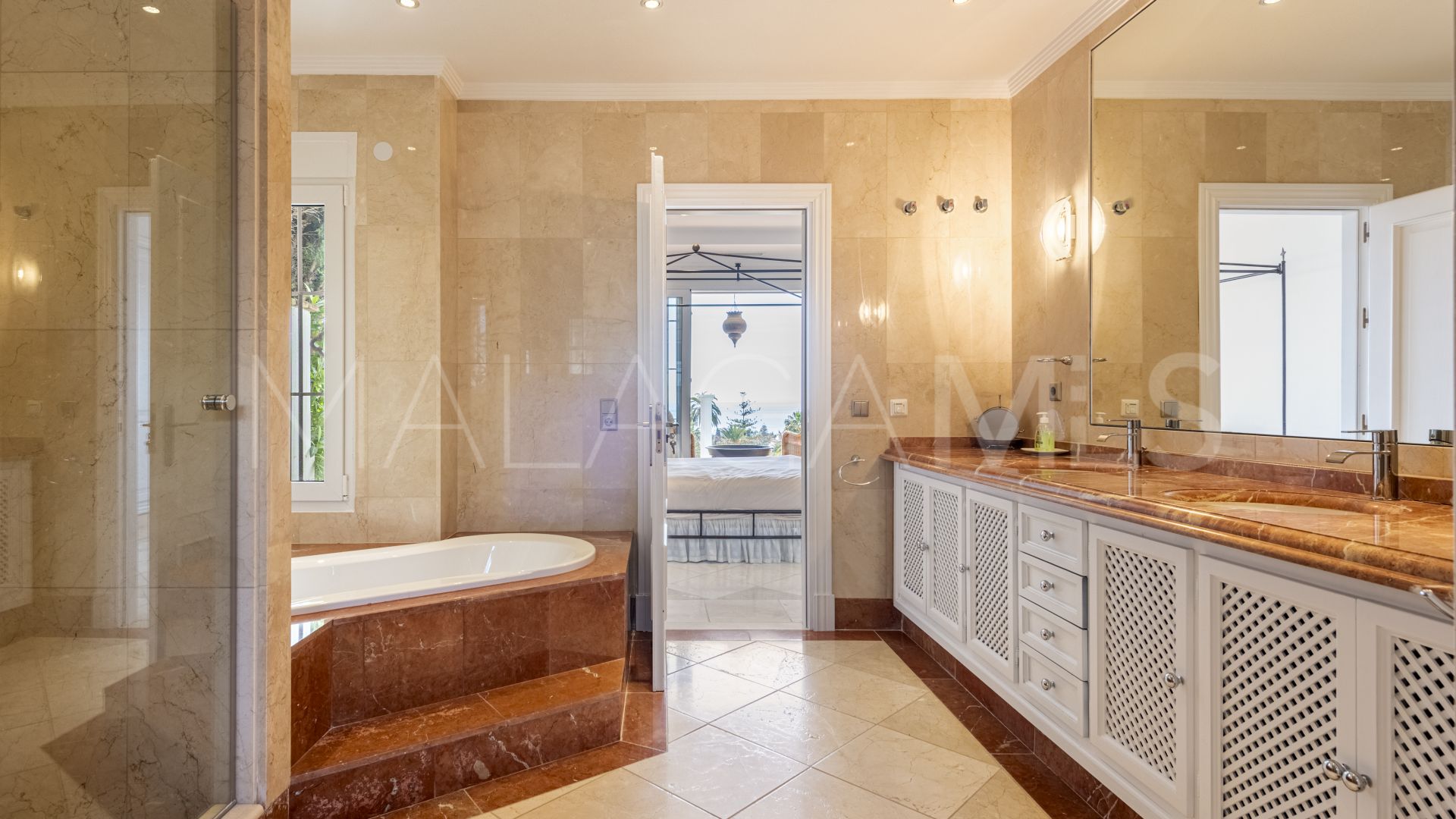 Villa for sale in Las Lomas de Pozuelo