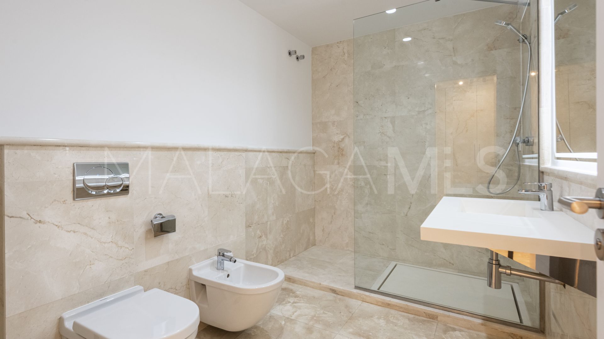 6 bedrooms villa for sale in La Capellania