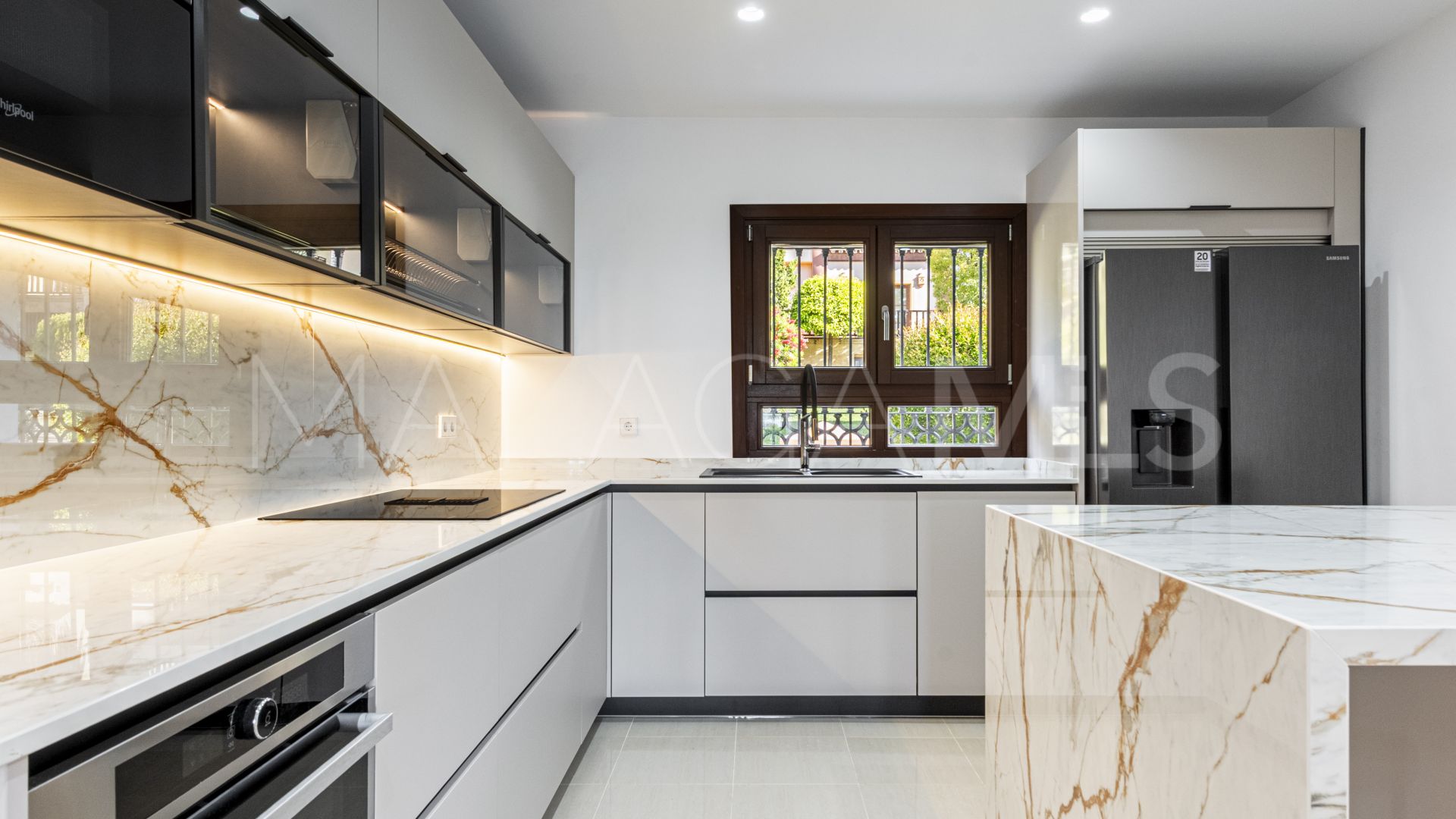 6 bedrooms villa for sale in La Capellania