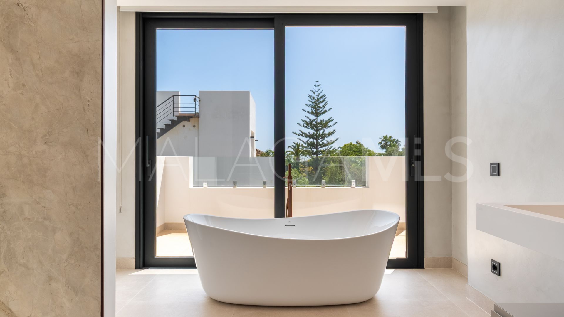 Rocio de Nagüeles, villa de 5 bedrooms for sale