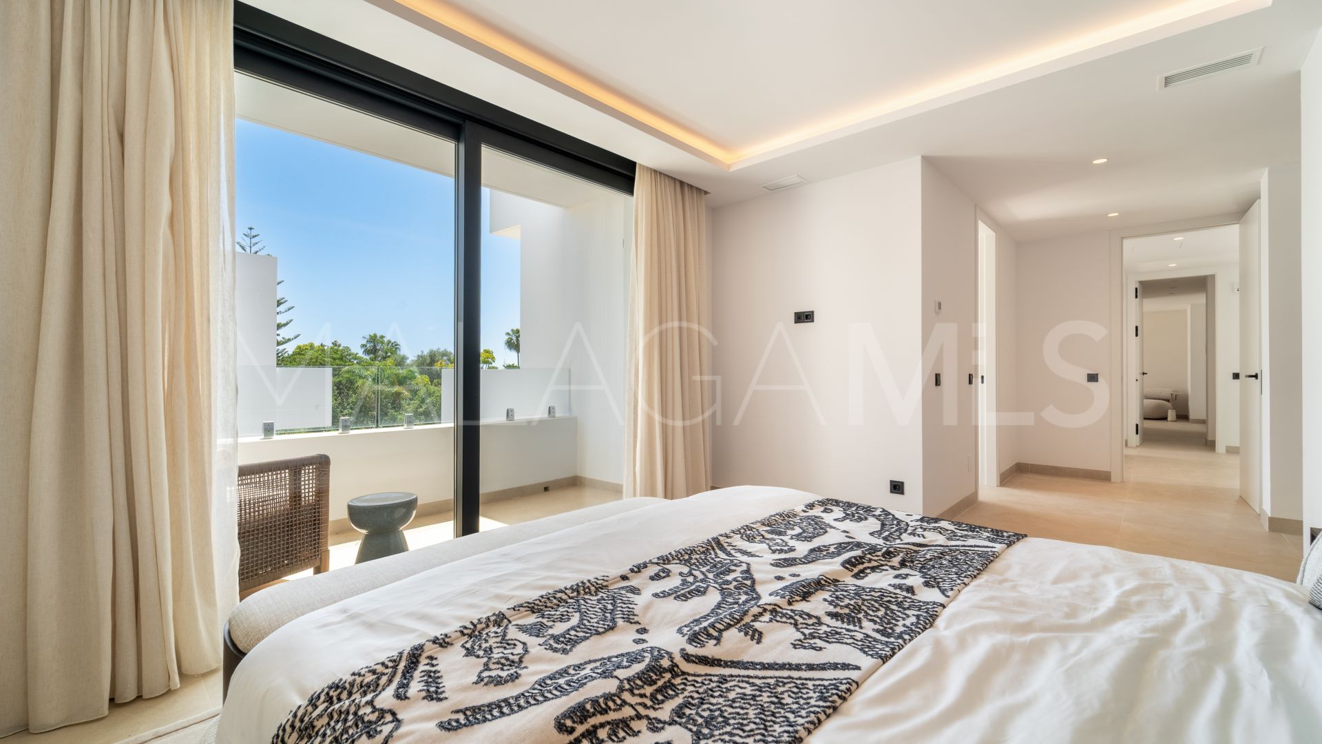 Rocio de Nagüeles, villa de 5 bedrooms for sale