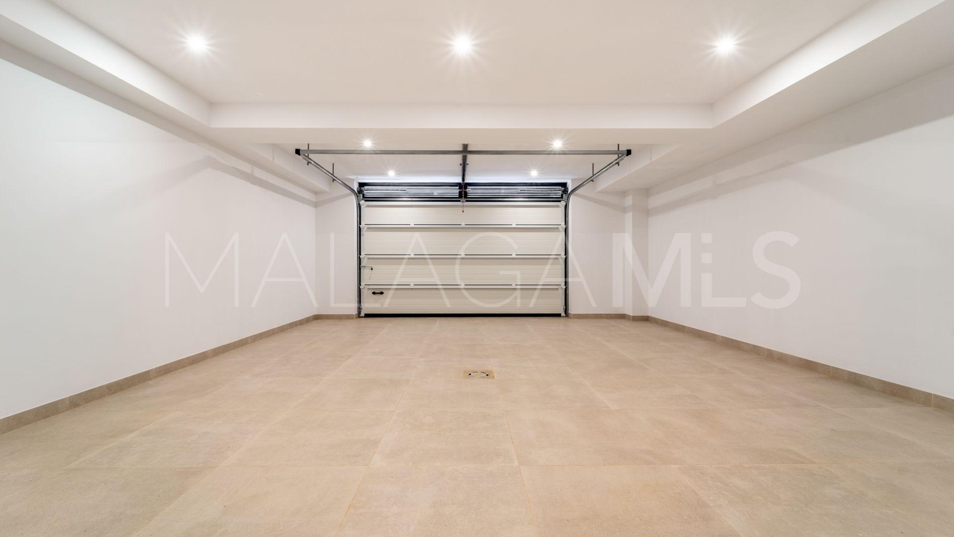 Rocio de Nagüeles, villa de 5 bedrooms for sale