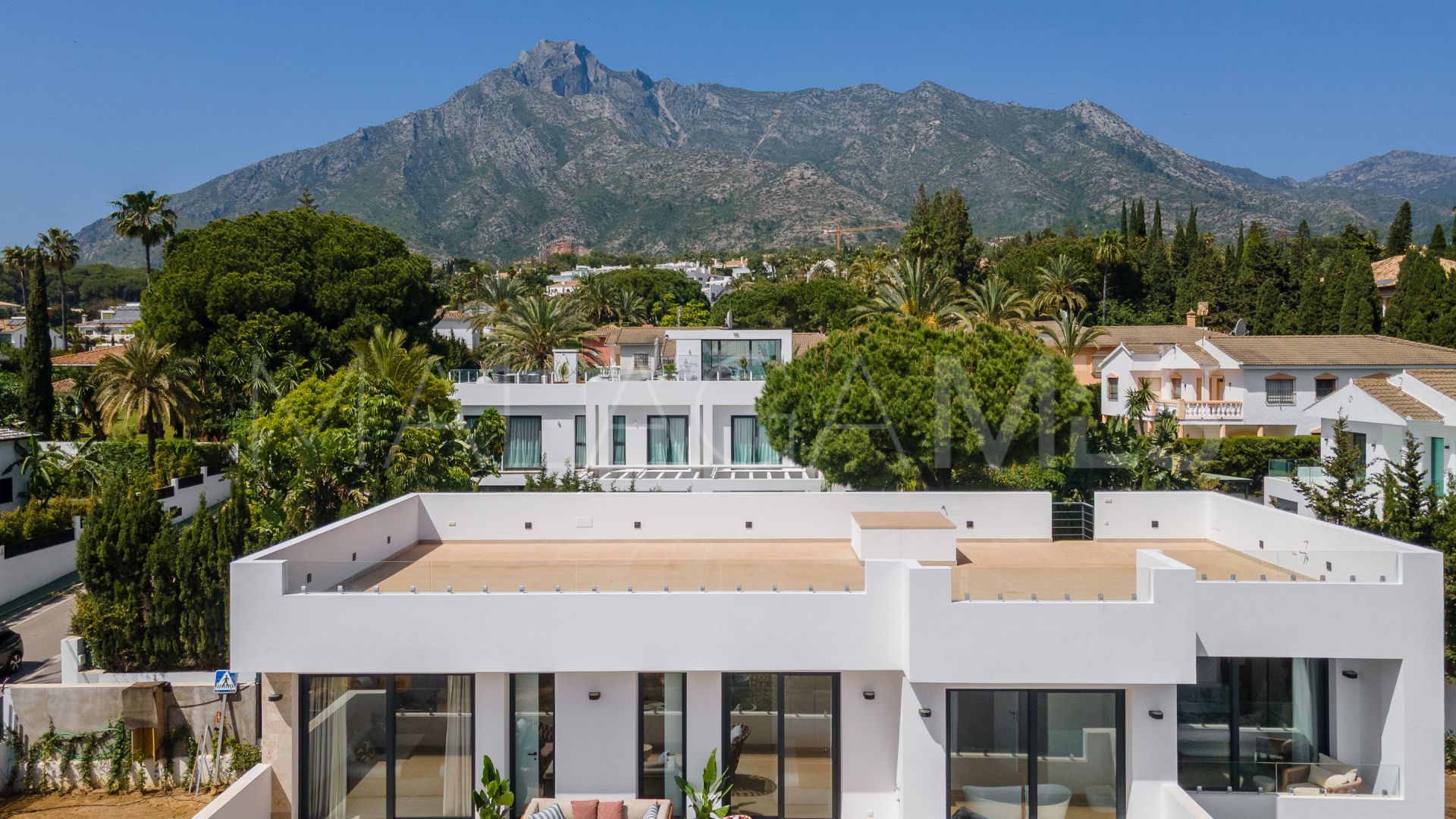 Rocio de Nagüeles, villa de 5 bedrooms for sale