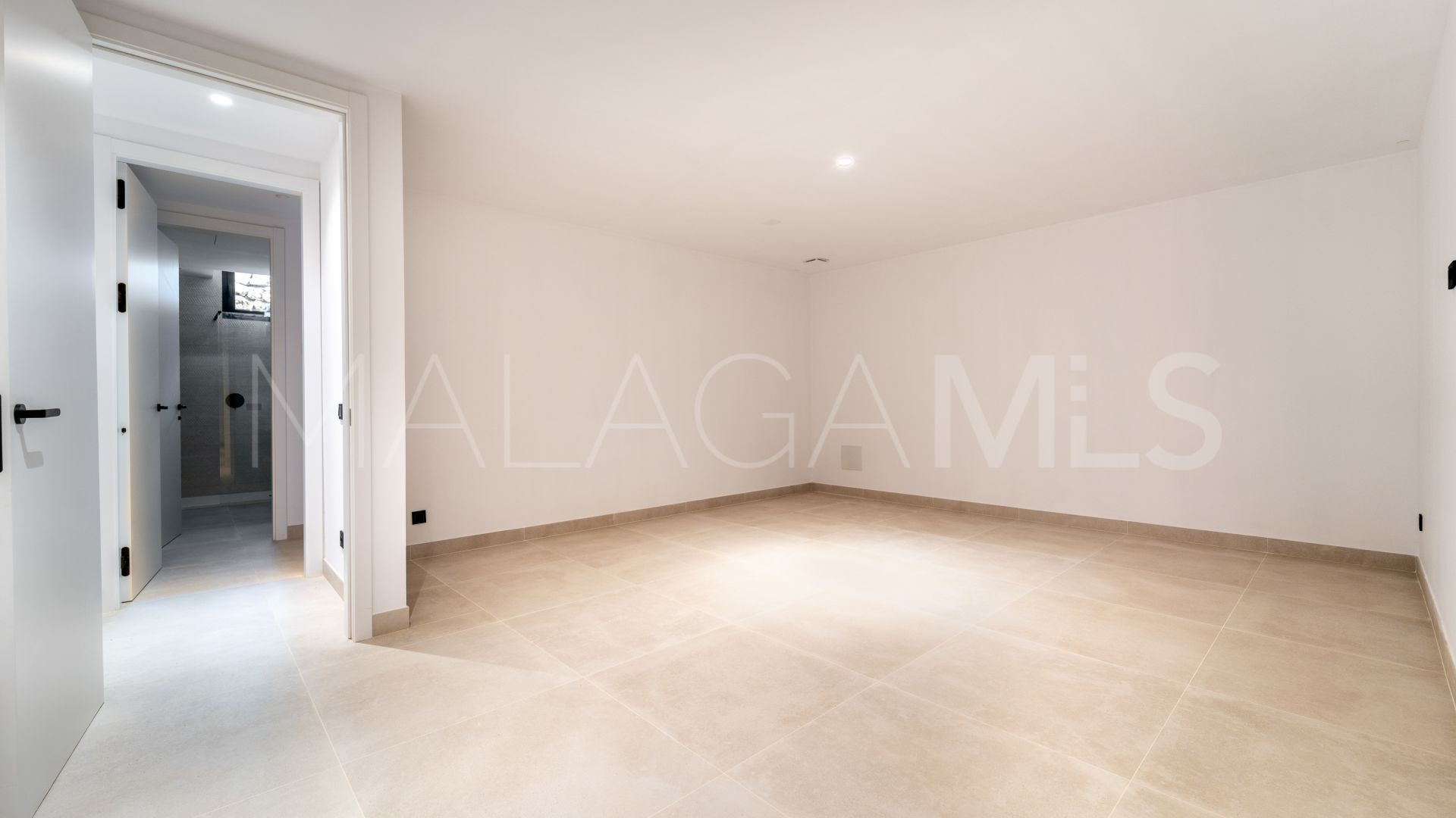 Rocio de Nagüeles, villa de 5 bedrooms for sale