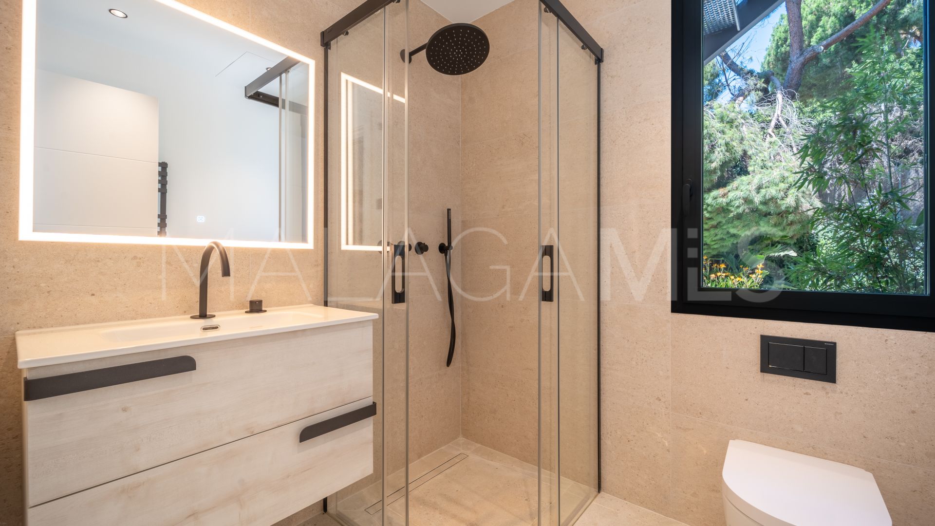 Villa for sale in Hacienda las Chapas