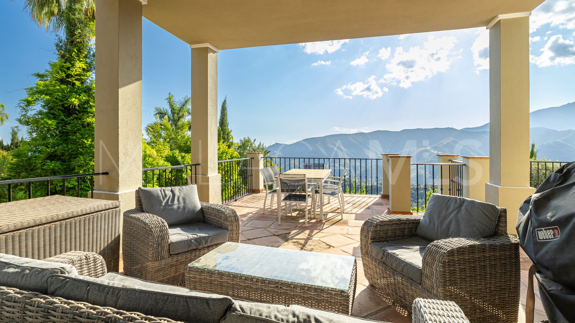 Villa for sale in Sierra Blanca Country Club