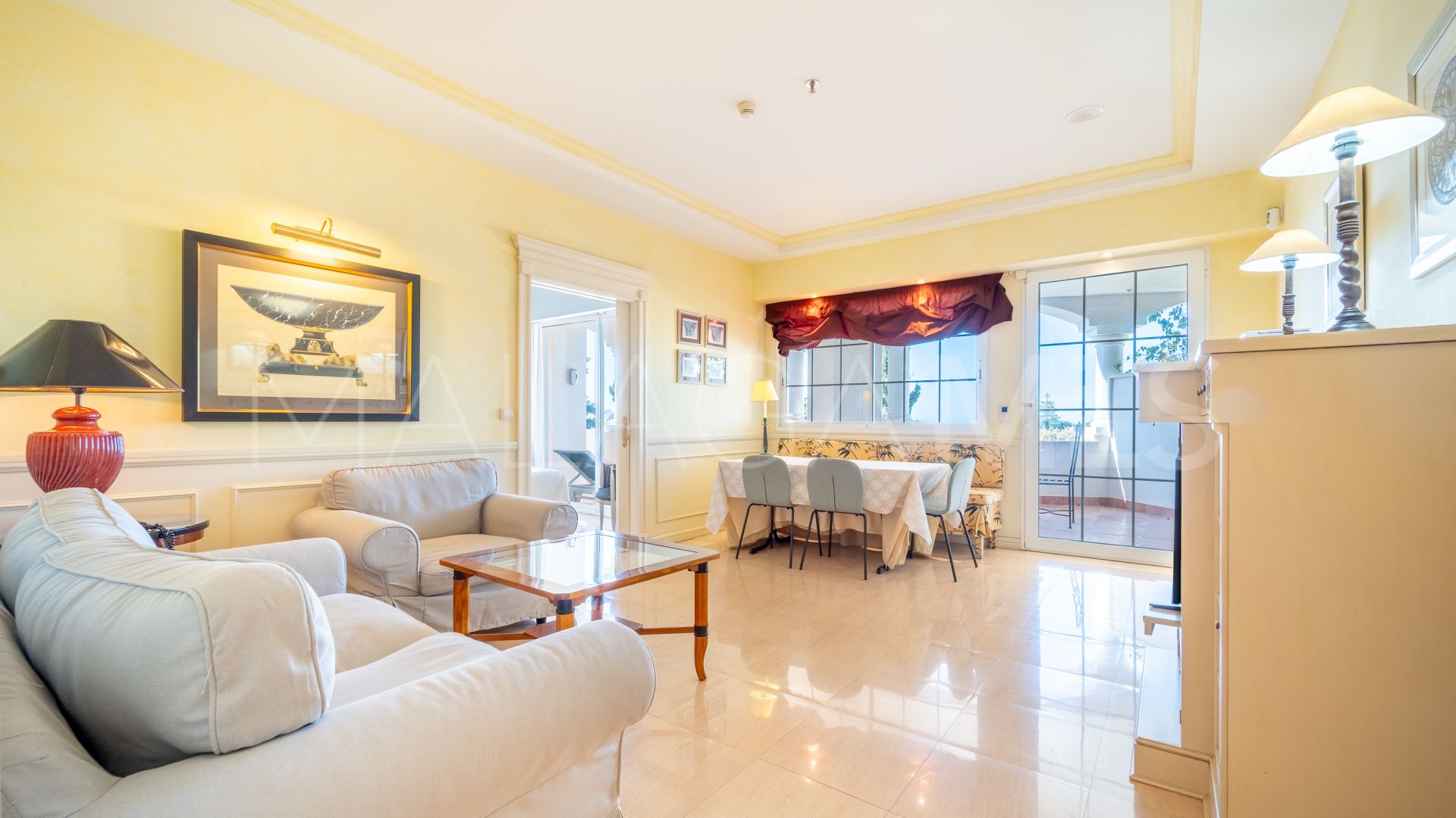 Lägenhet for sale in Guadalpin Suites
