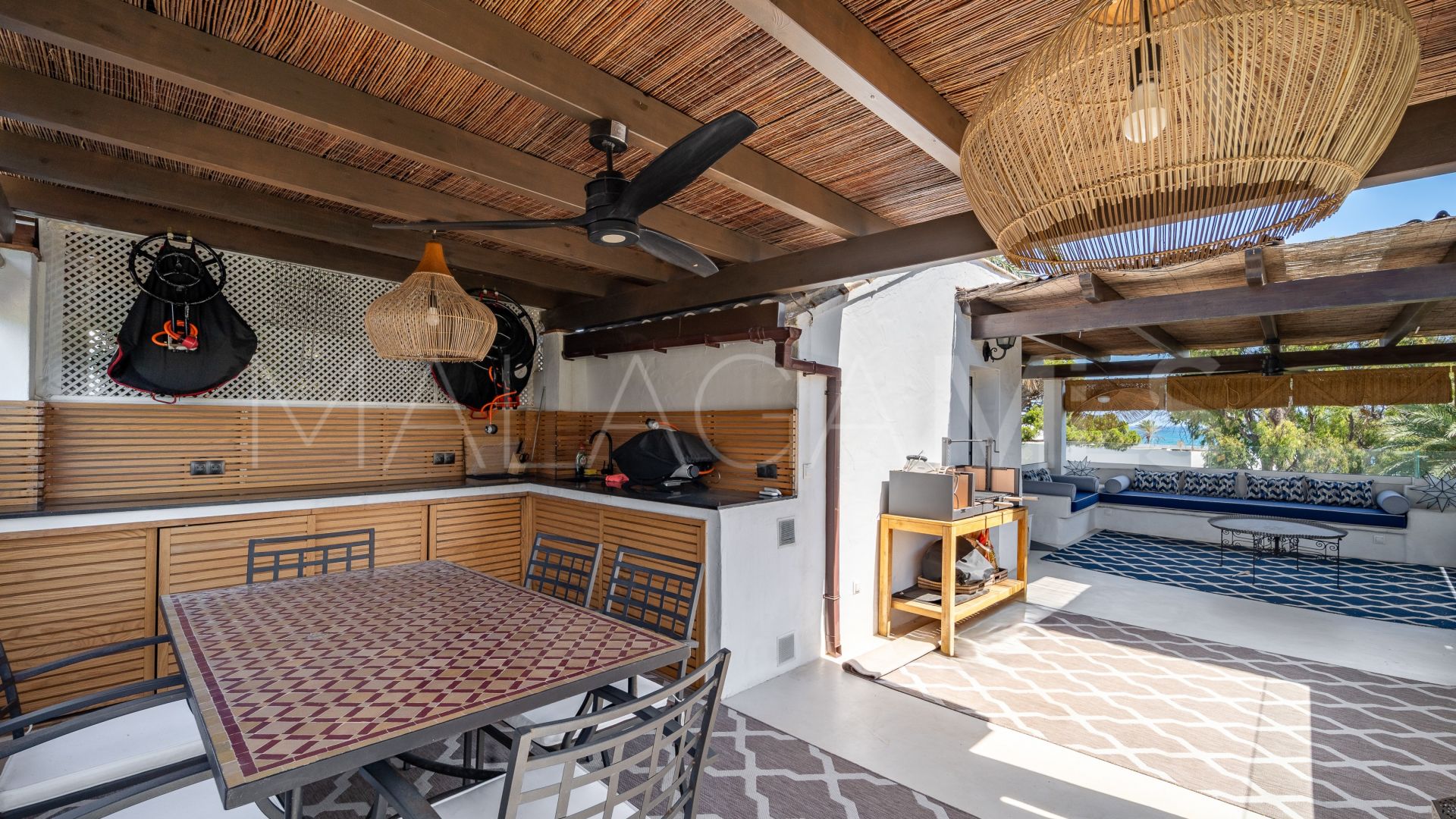 Buy 4 bedrooms penthouse in Golden Beach