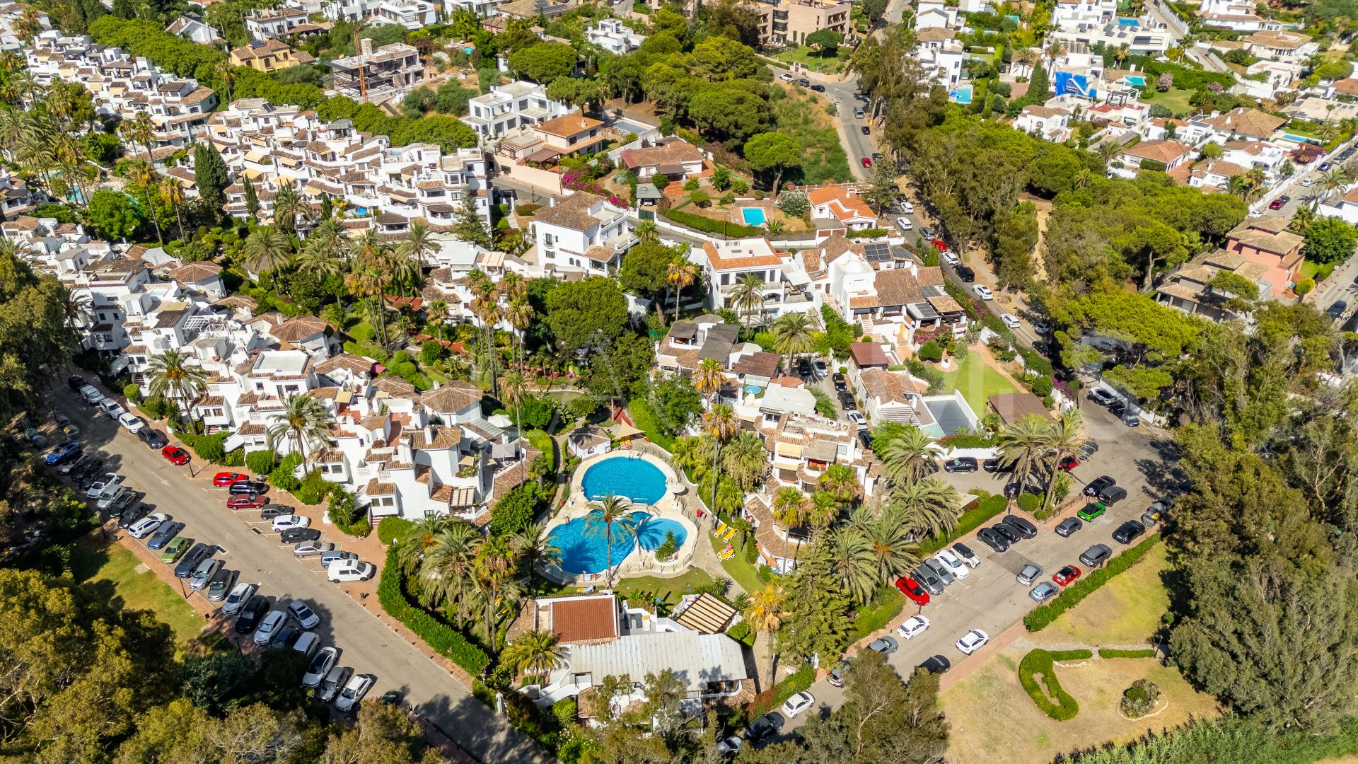 Buy 4 bedrooms penthouse in Golden Beach