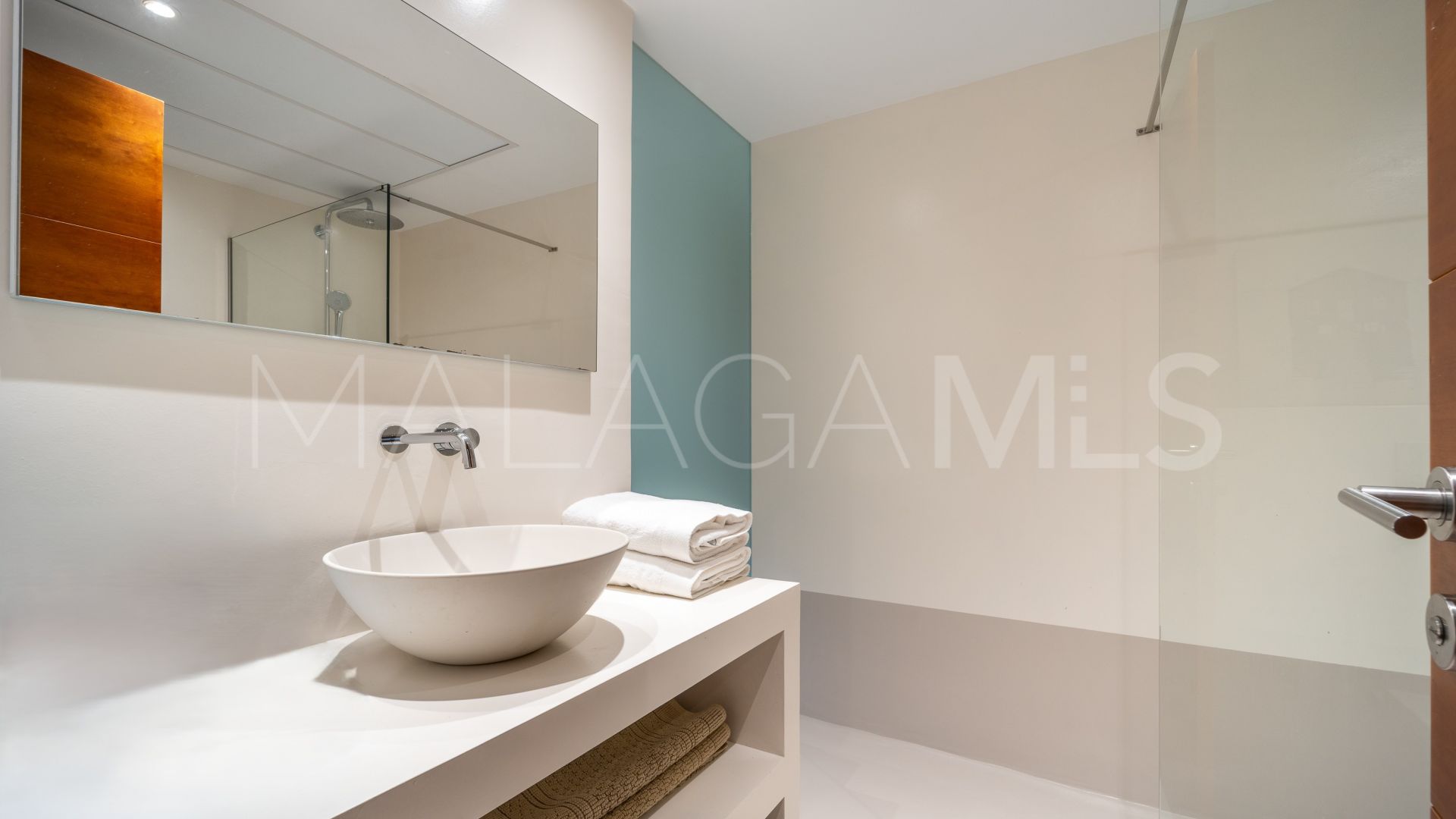 Buy 4 bedrooms penthouse in Golden Beach