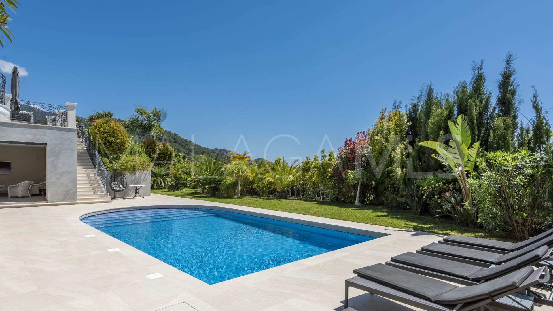 Buy villa de 6 bedrooms in Sierra Blanca