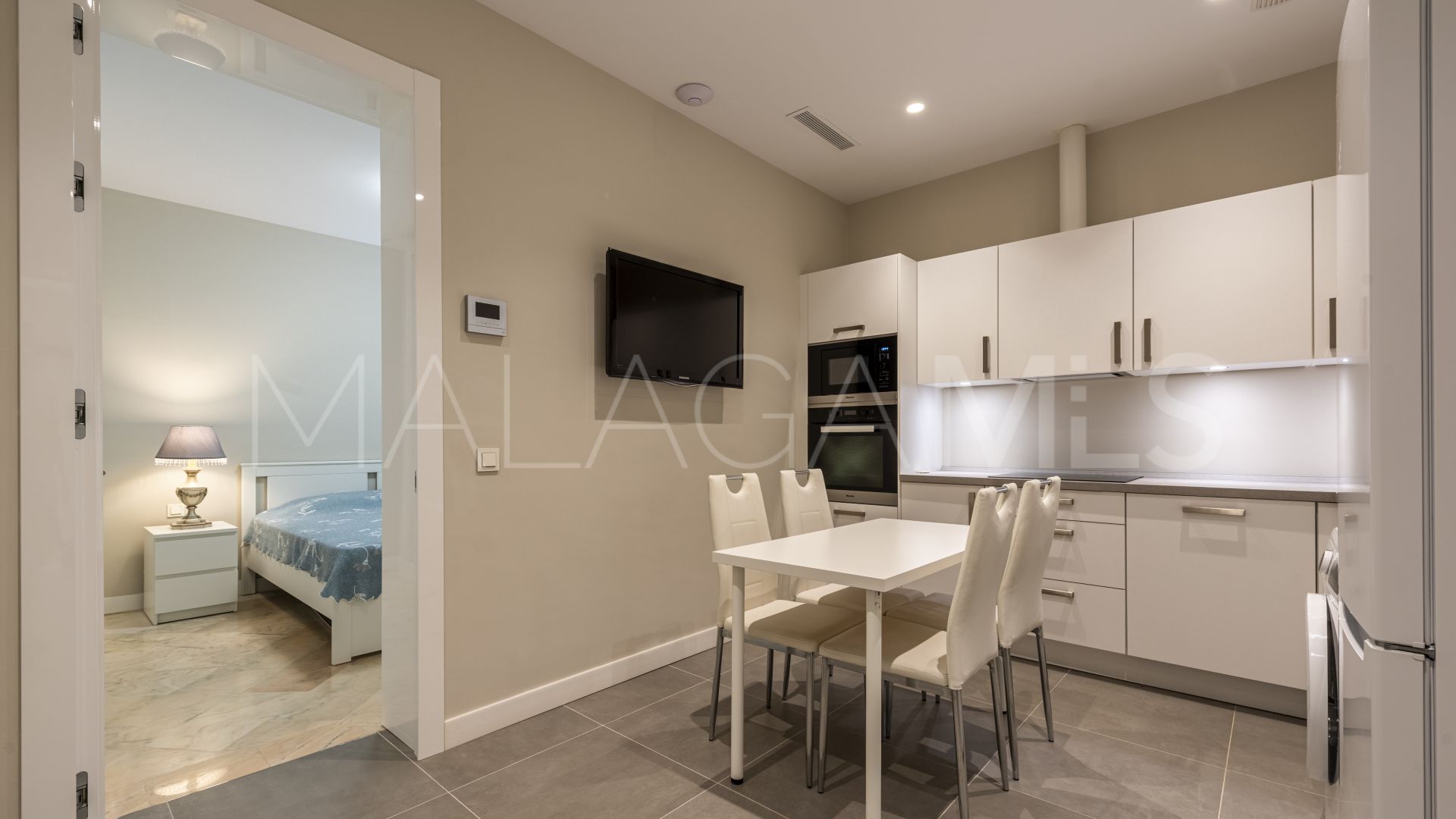 Buy villa de 6 bedrooms in Sierra Blanca