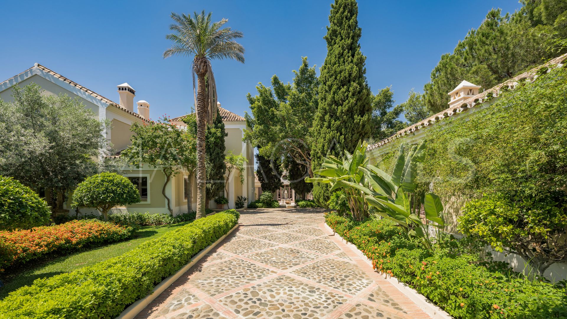 Villa for sale in El Madroñal