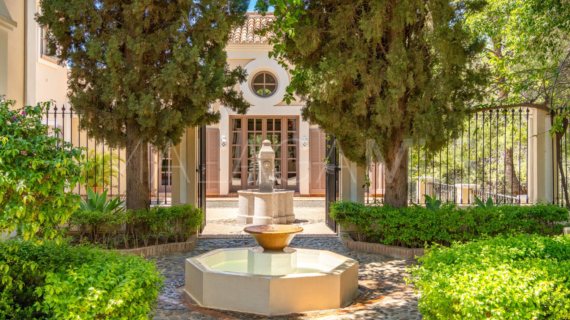 Villa for sale in El Madroñal