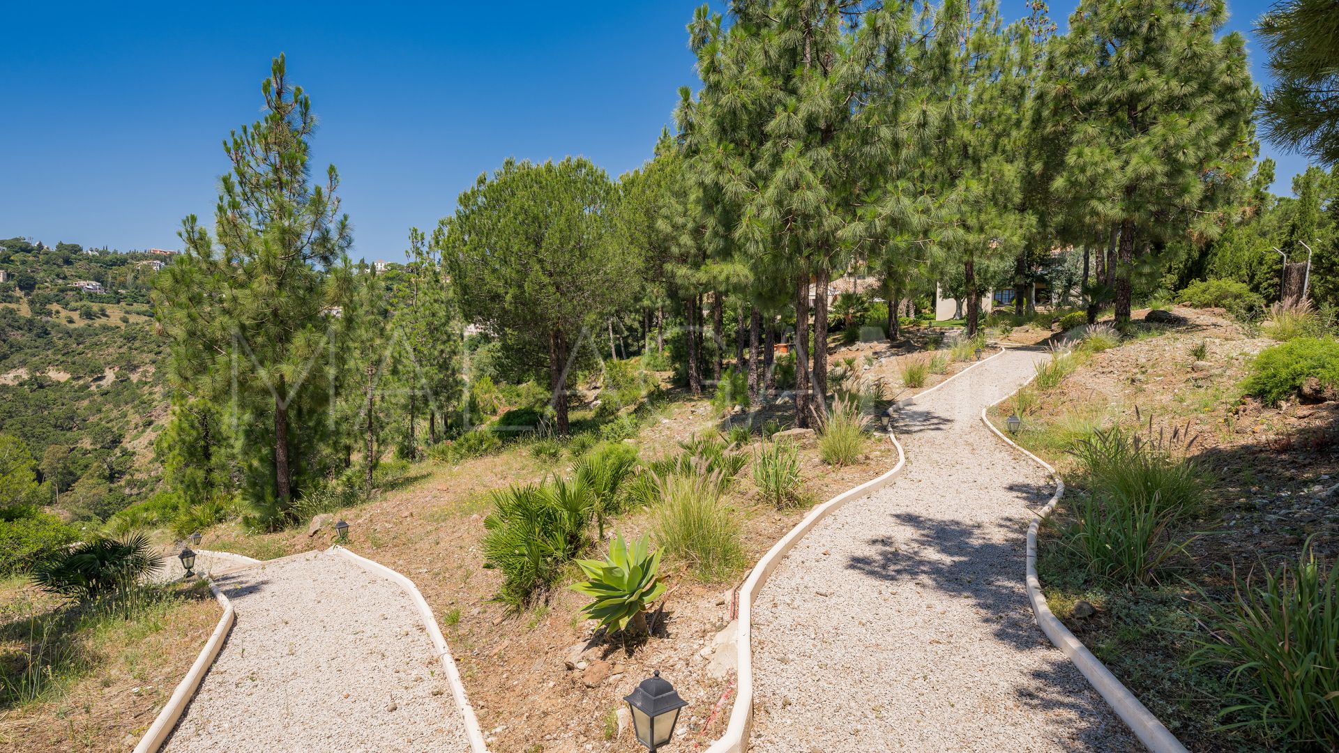 Villa for sale in El Madroñal