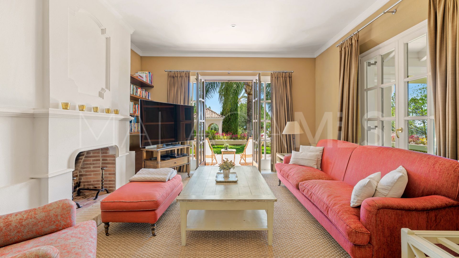 Villa for sale in El Madroñal