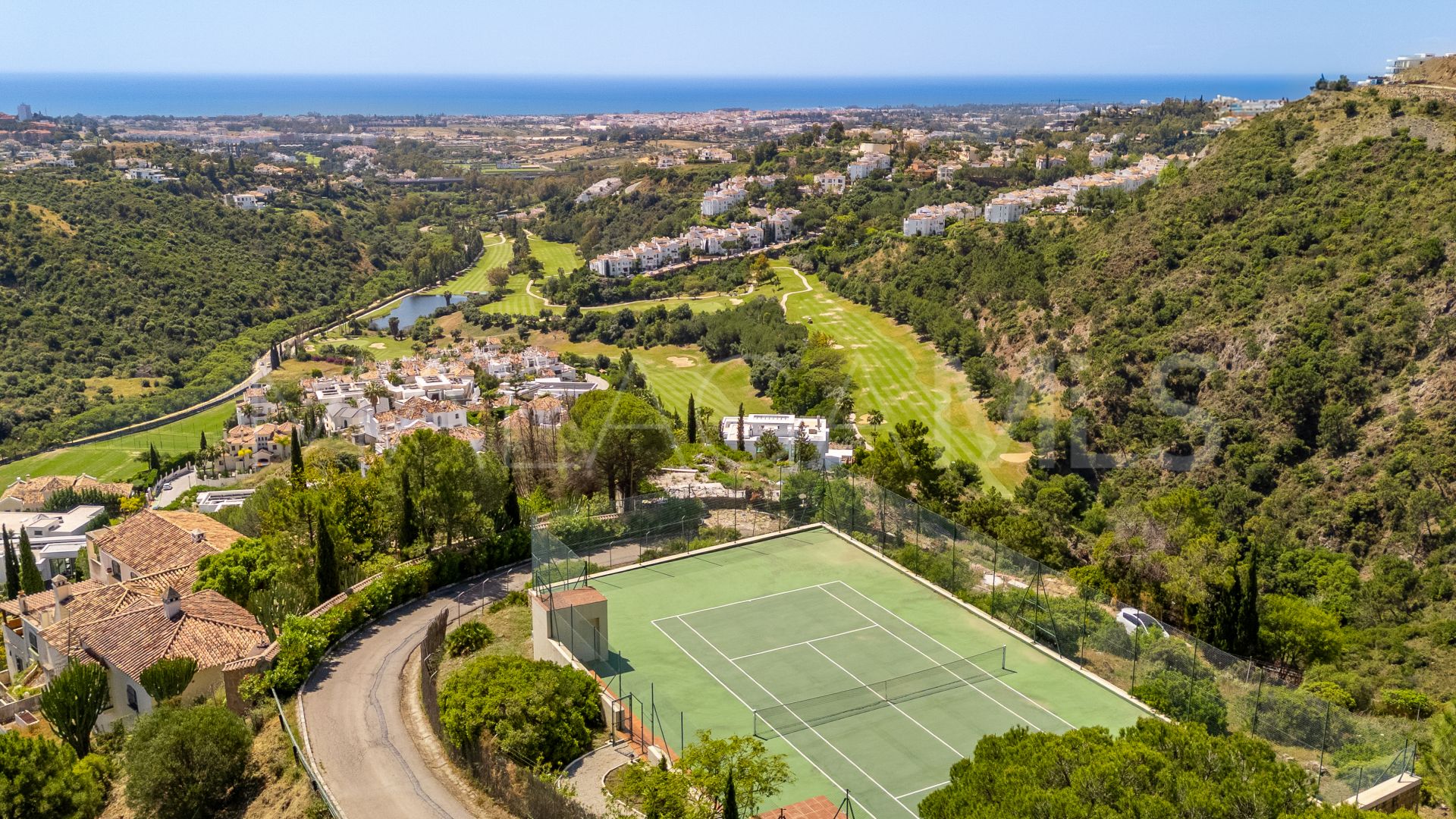 Villa for sale in El Madroñal