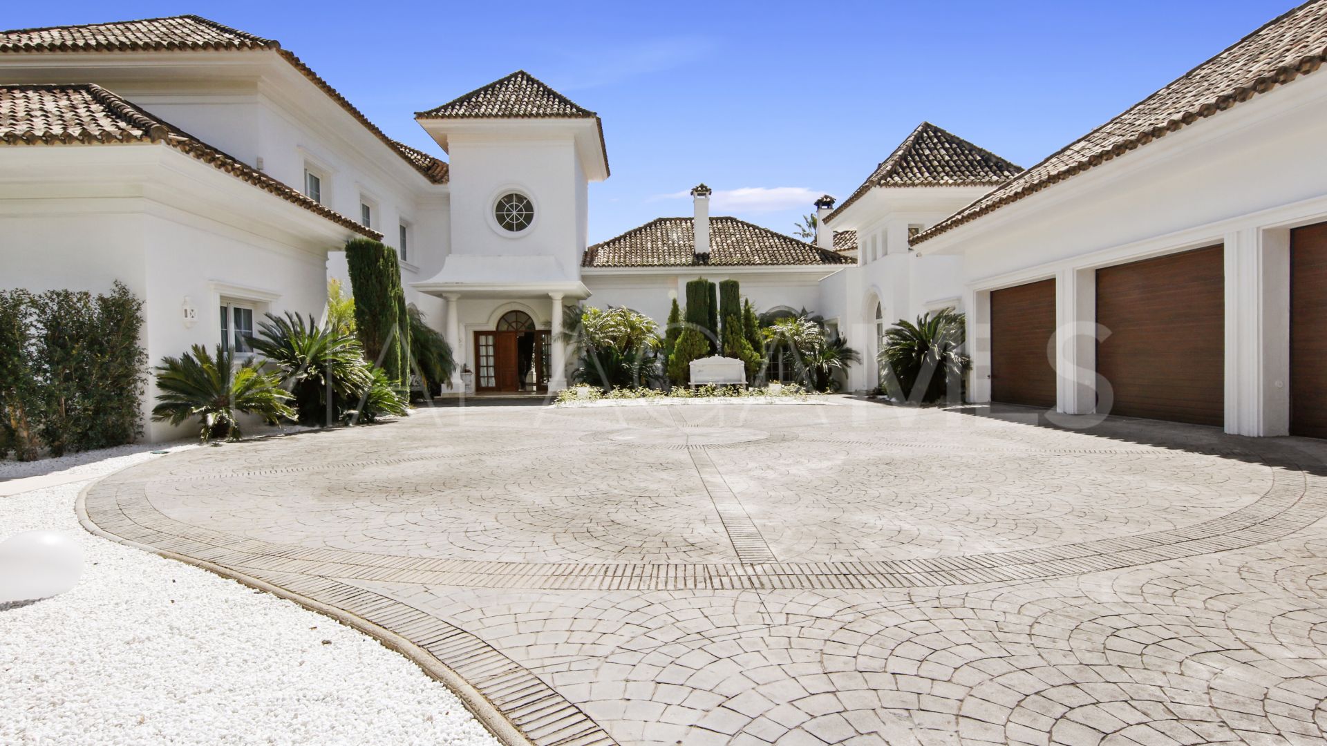 Villa for sale in La Zagaleta