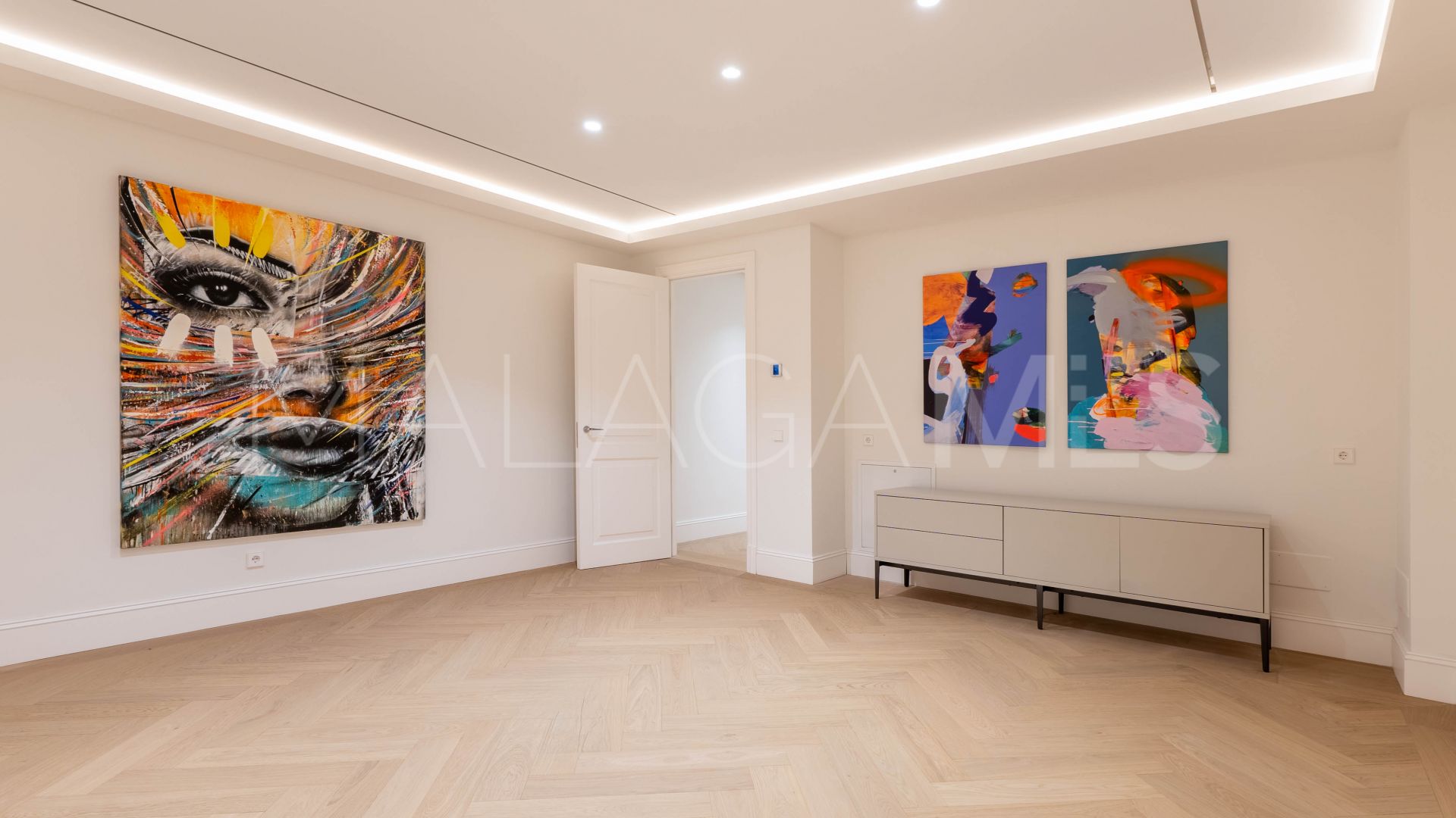 For sale La Cerquilla villa with 4 bedrooms