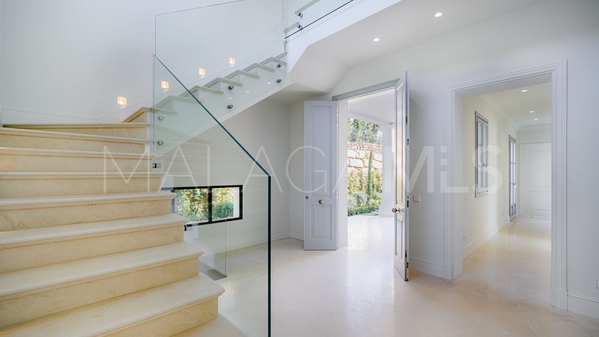 For sale La Cerquilla villa with 4 bedrooms