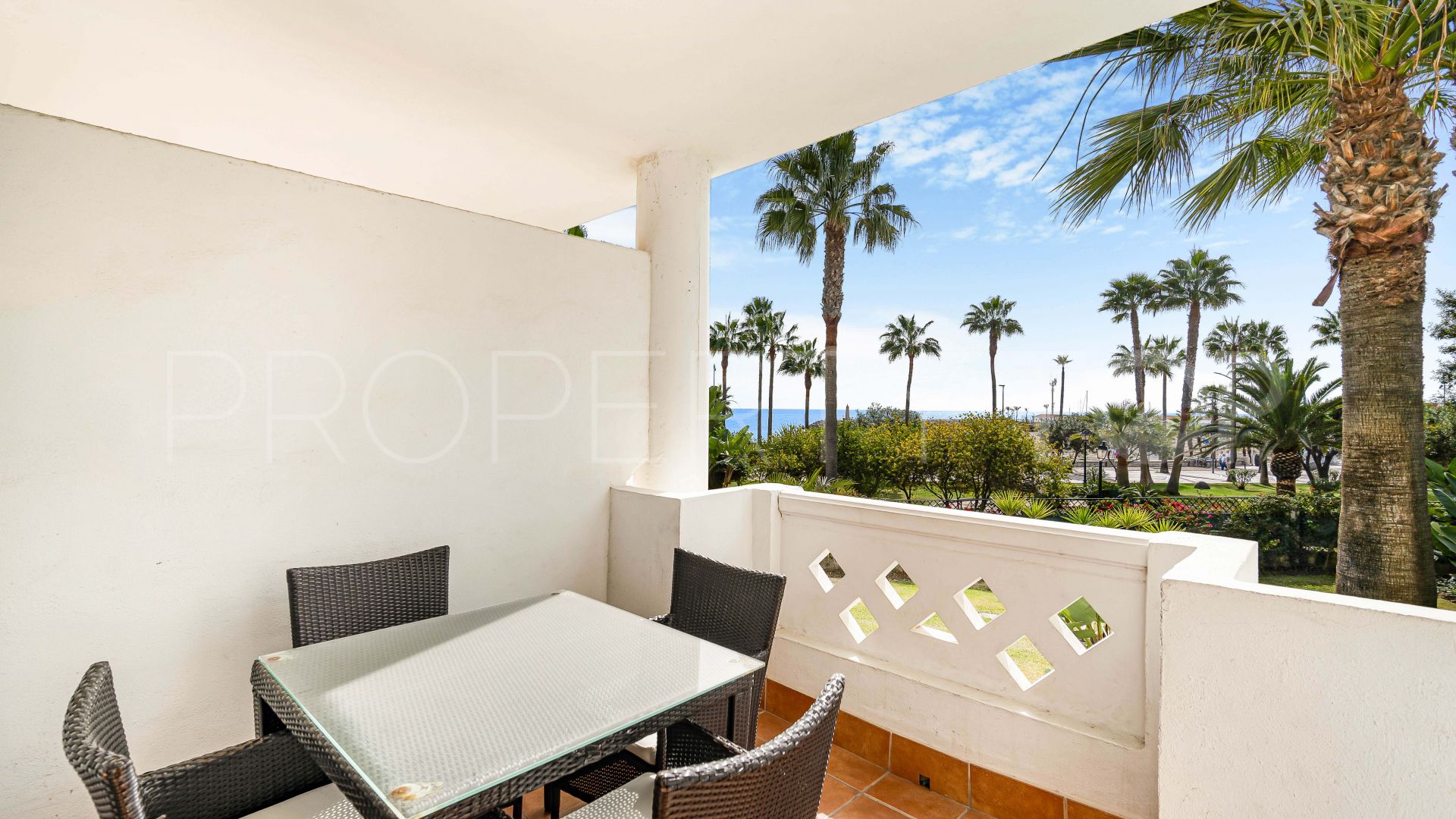 Ground floor apartment with 2 bedrooms for sale in Playa Rocio