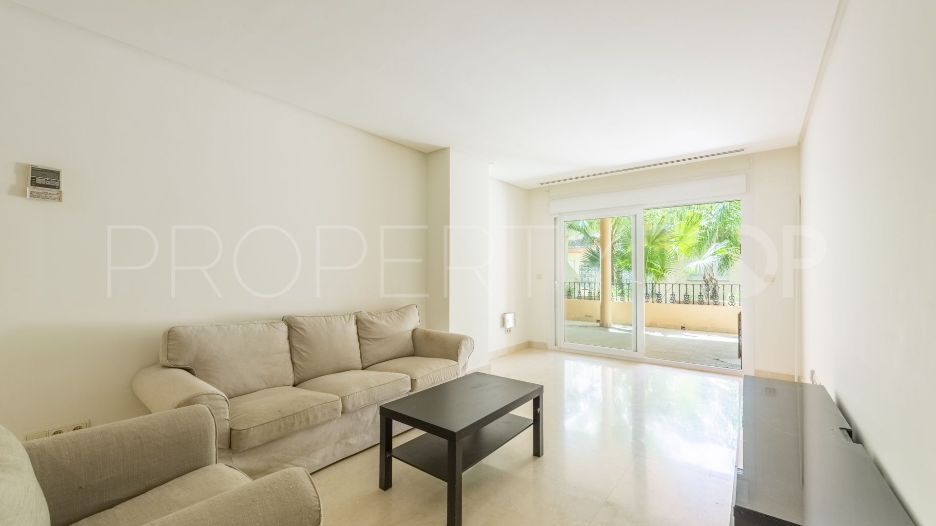 For sale ground floor apartment in Vista Real