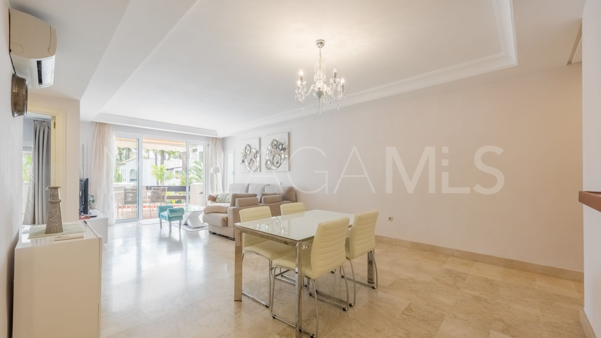 Apartamento a la venta in Jardines de la Aldaba de 2 bedrooms