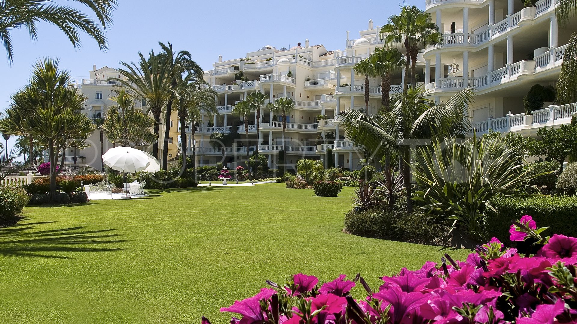 For sale 3 bedrooms apartment in Las Dunas Park