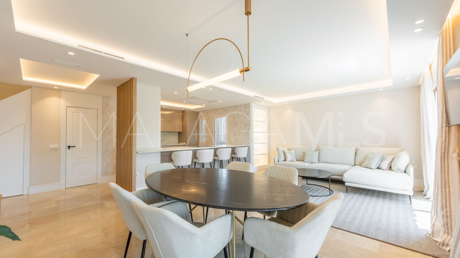 Zweistöckiges penthouse for sale in Coto Real II