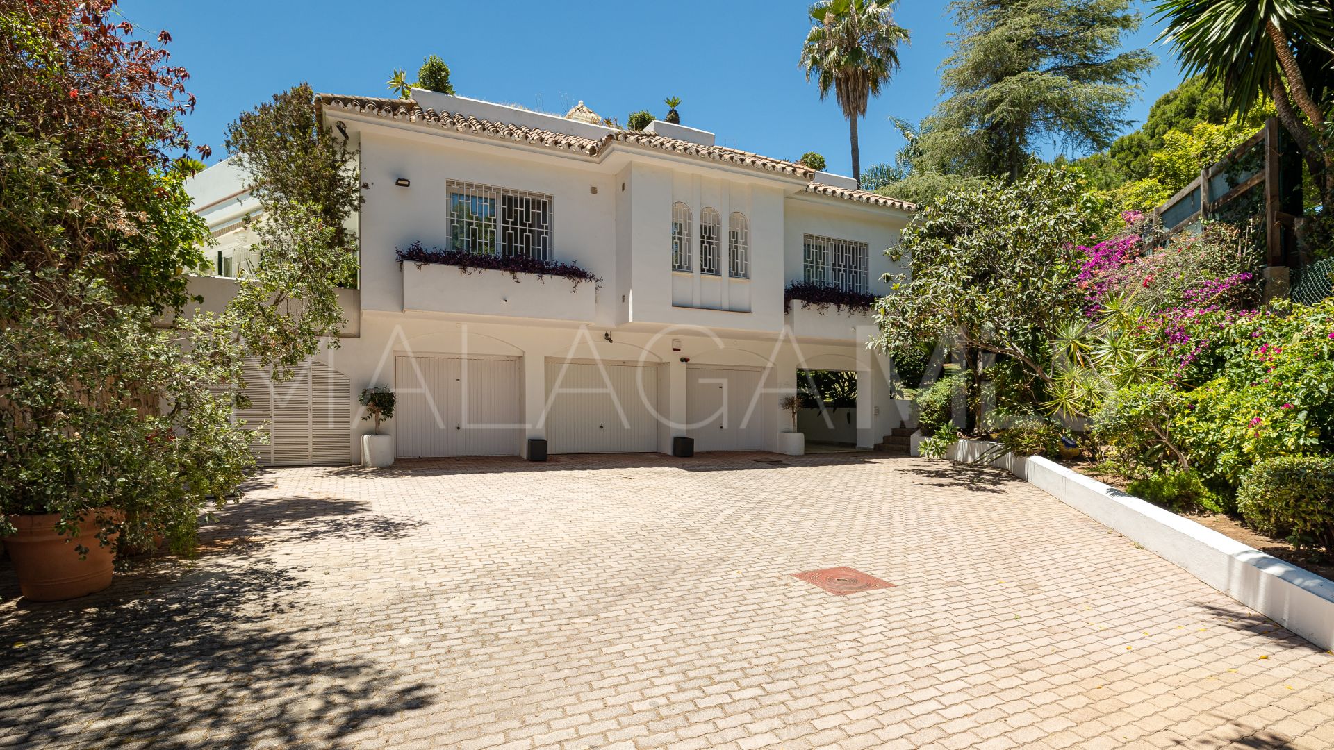 Villa for sale in Rio Real Golf