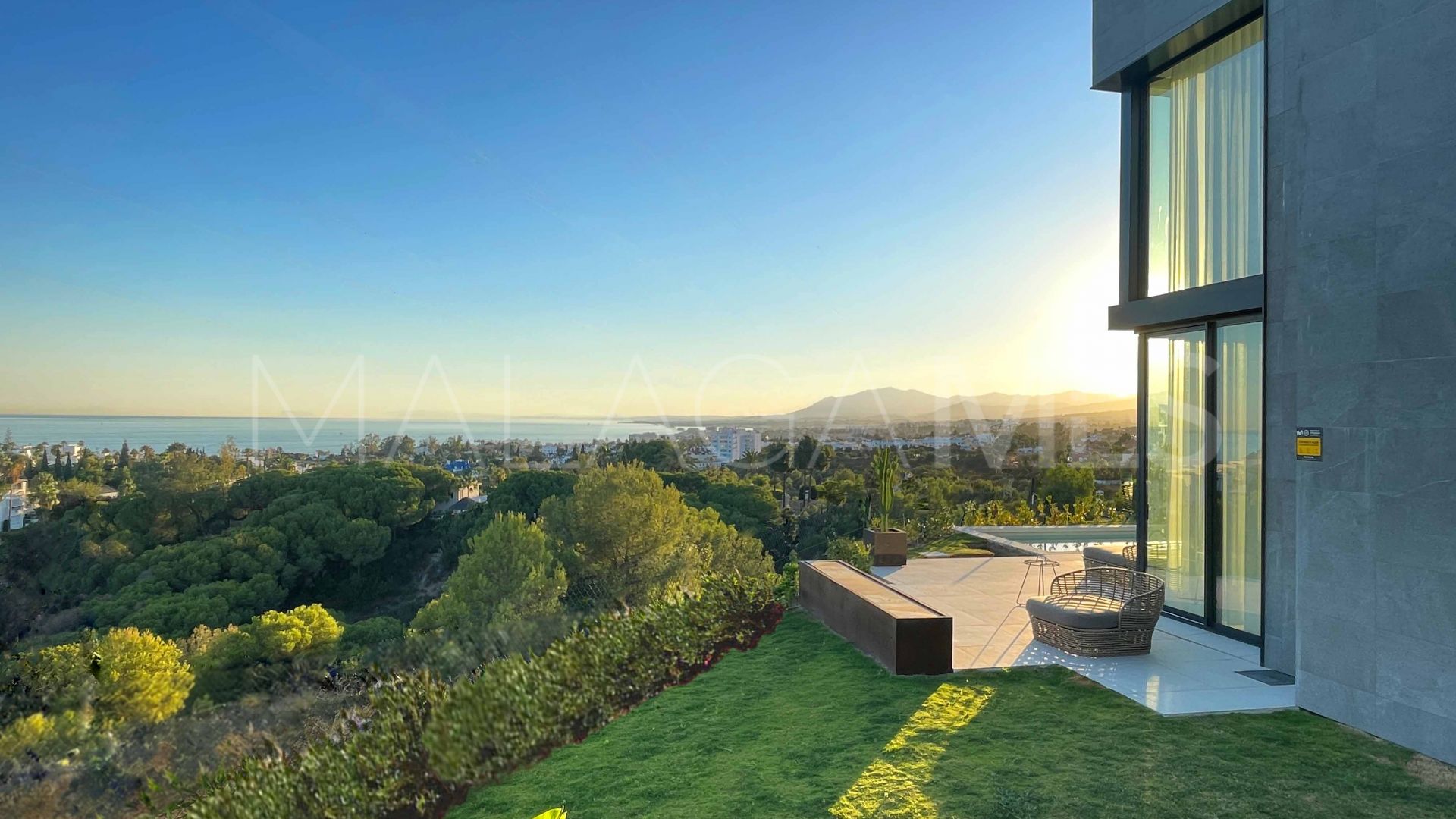 Maison de ville for sale in Rio Real Golf