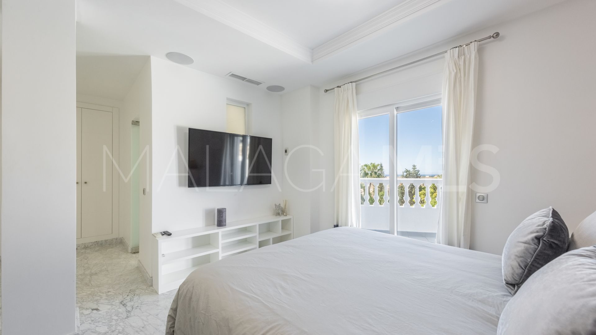Villa for sale in Santa Maria