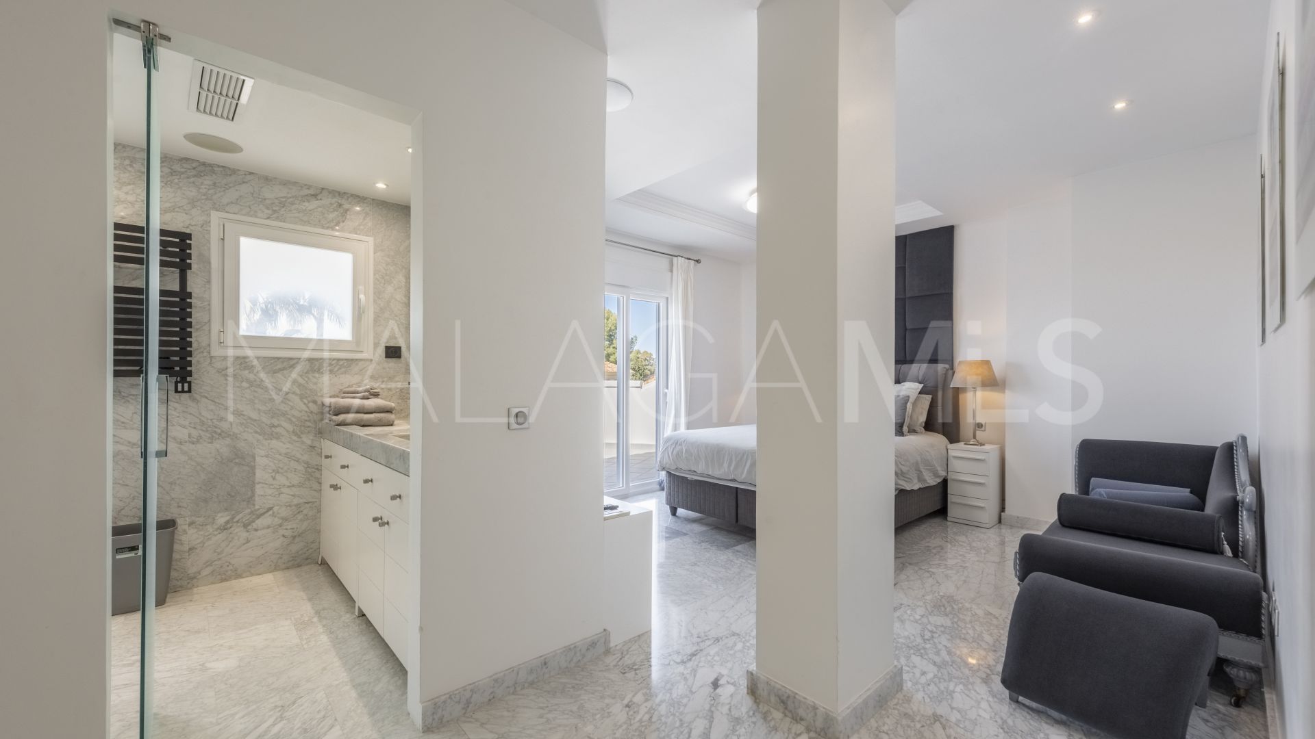 Villa for sale in Santa Maria