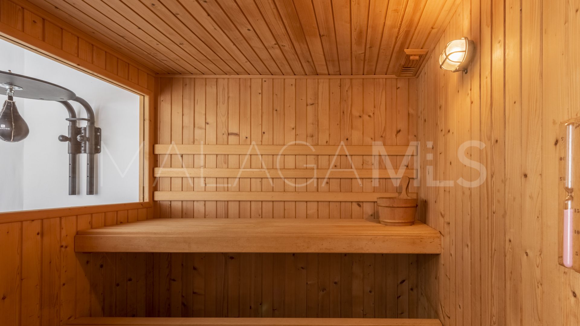 Villa for sale in Santa Maria