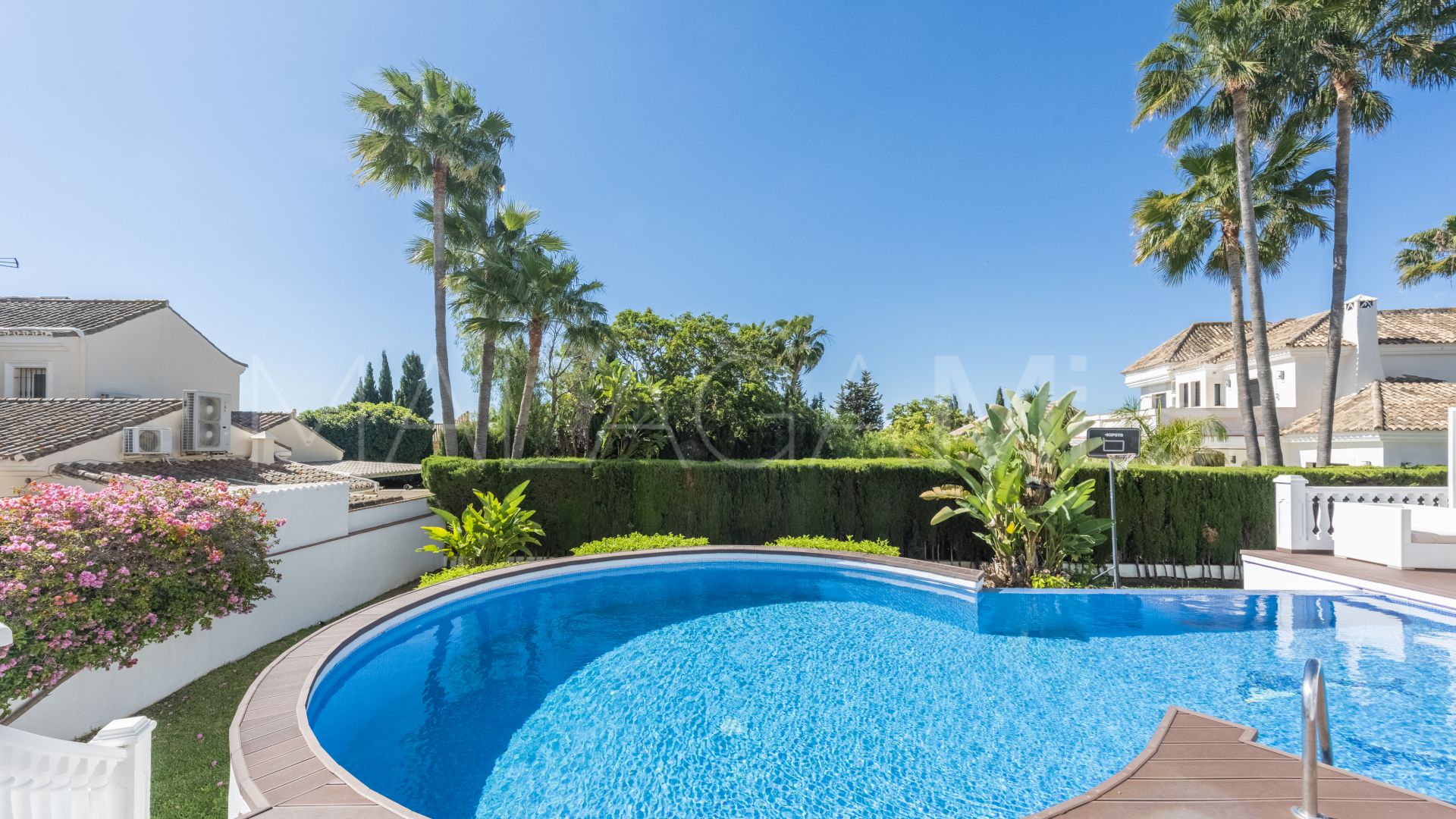 Villa for sale in Santa Maria