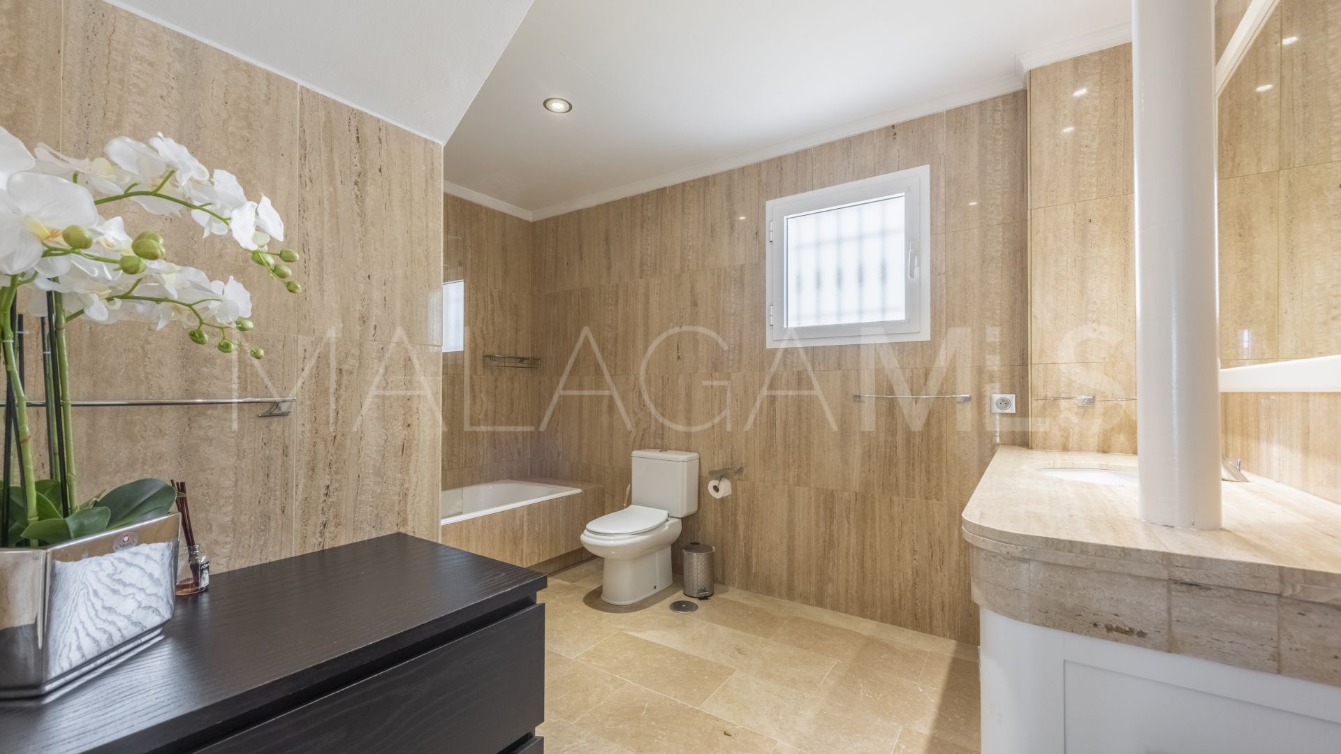 Villa for sale in Santa Maria