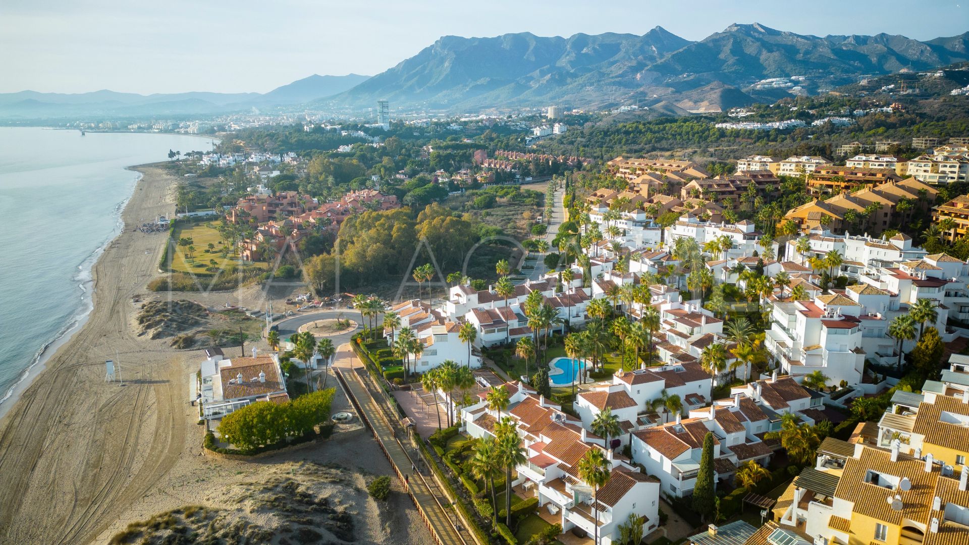 Radhus for sale in Bahia de Marbella