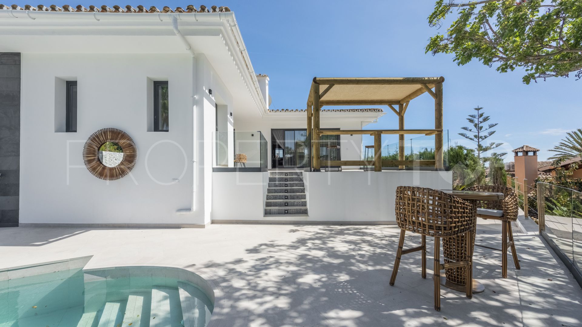 4 bedrooms Marbella East villa for sale