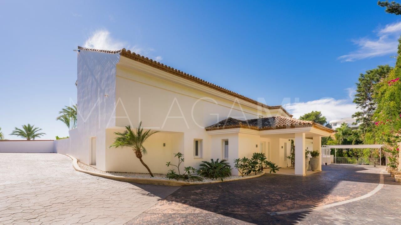 Se vende villa with 6 bedrooms in Marbella Este
