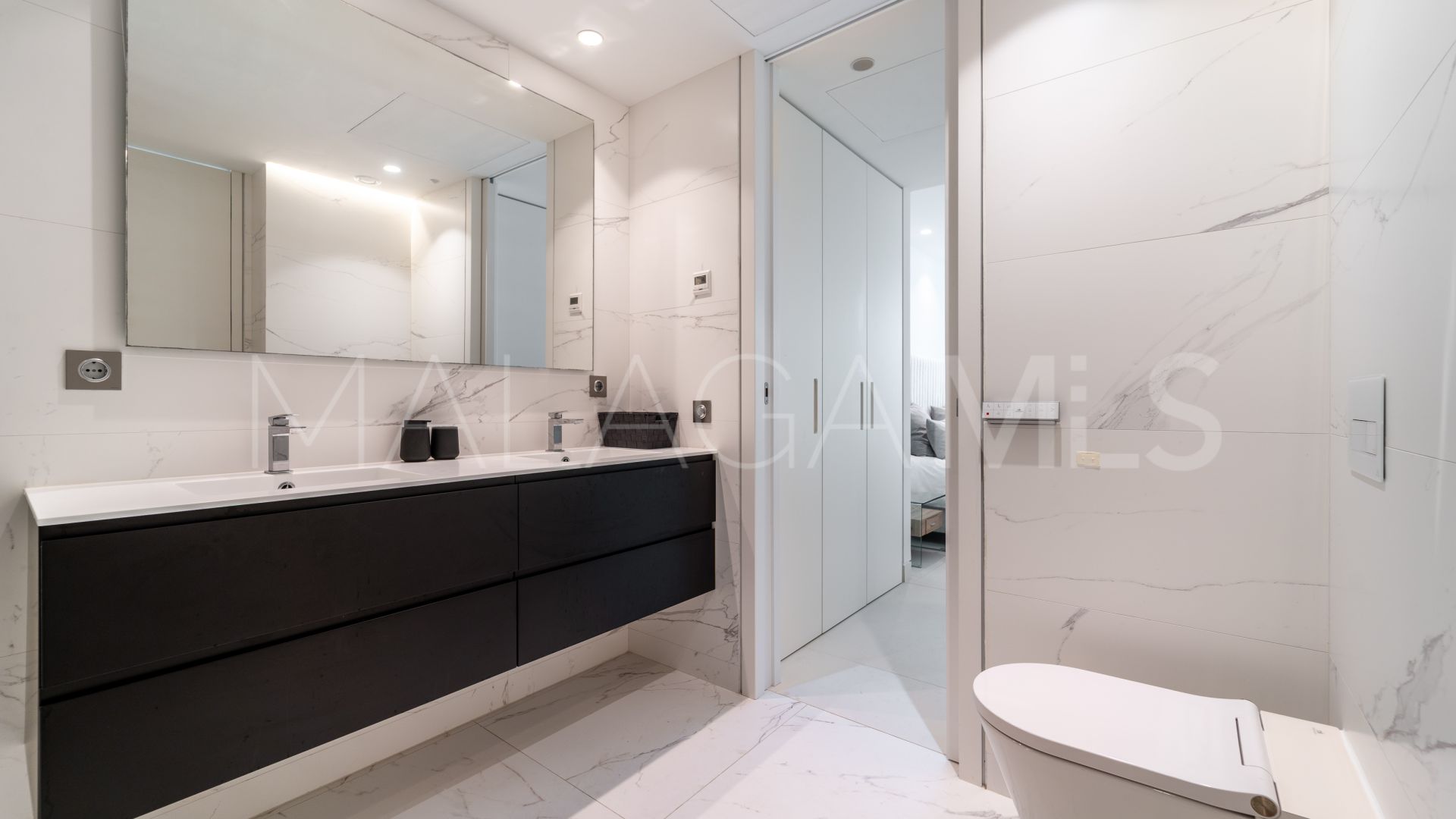 Apartment for sale in Marina Puente Romano