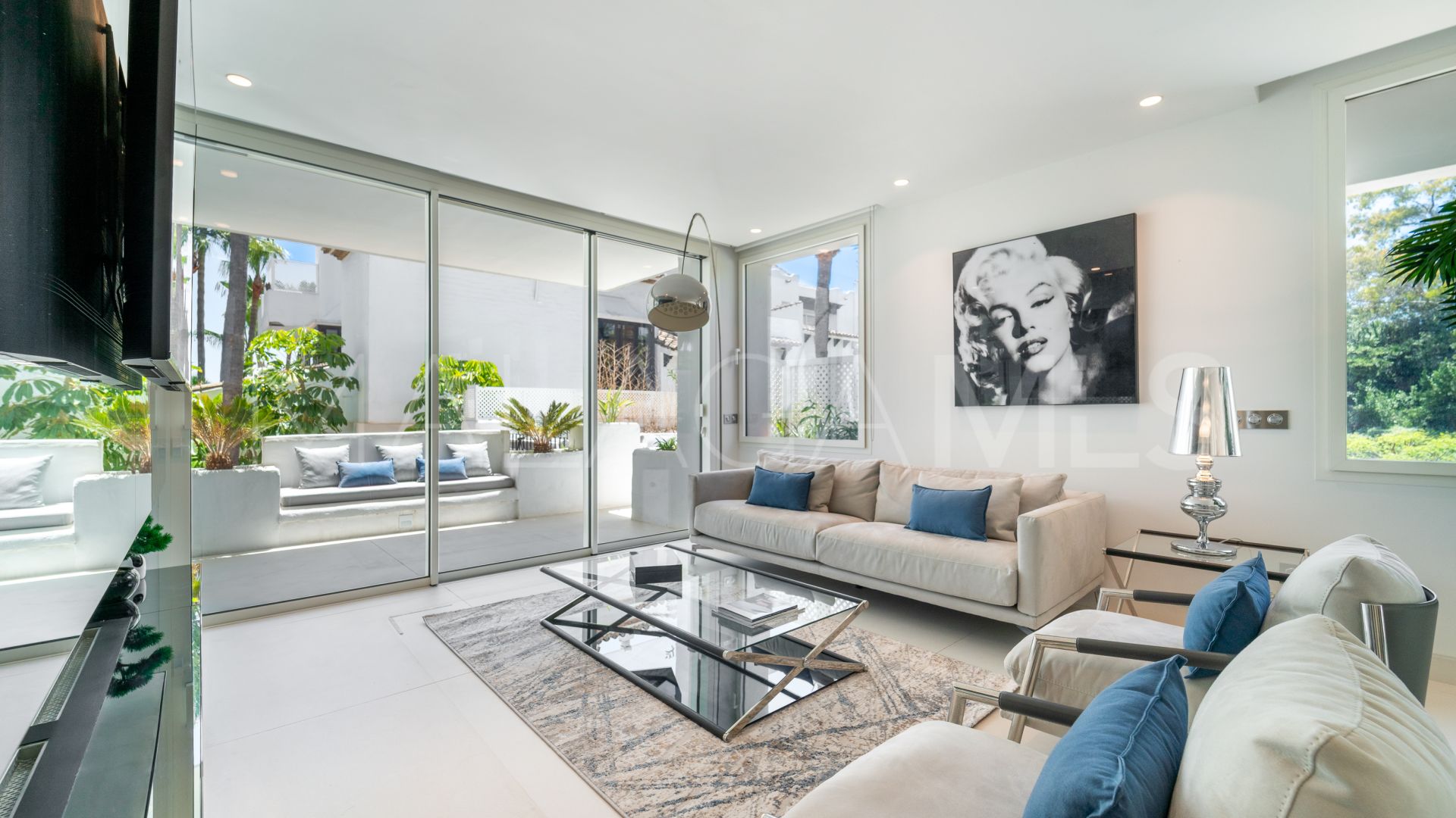 Apartment for sale in Marina Puente Romano