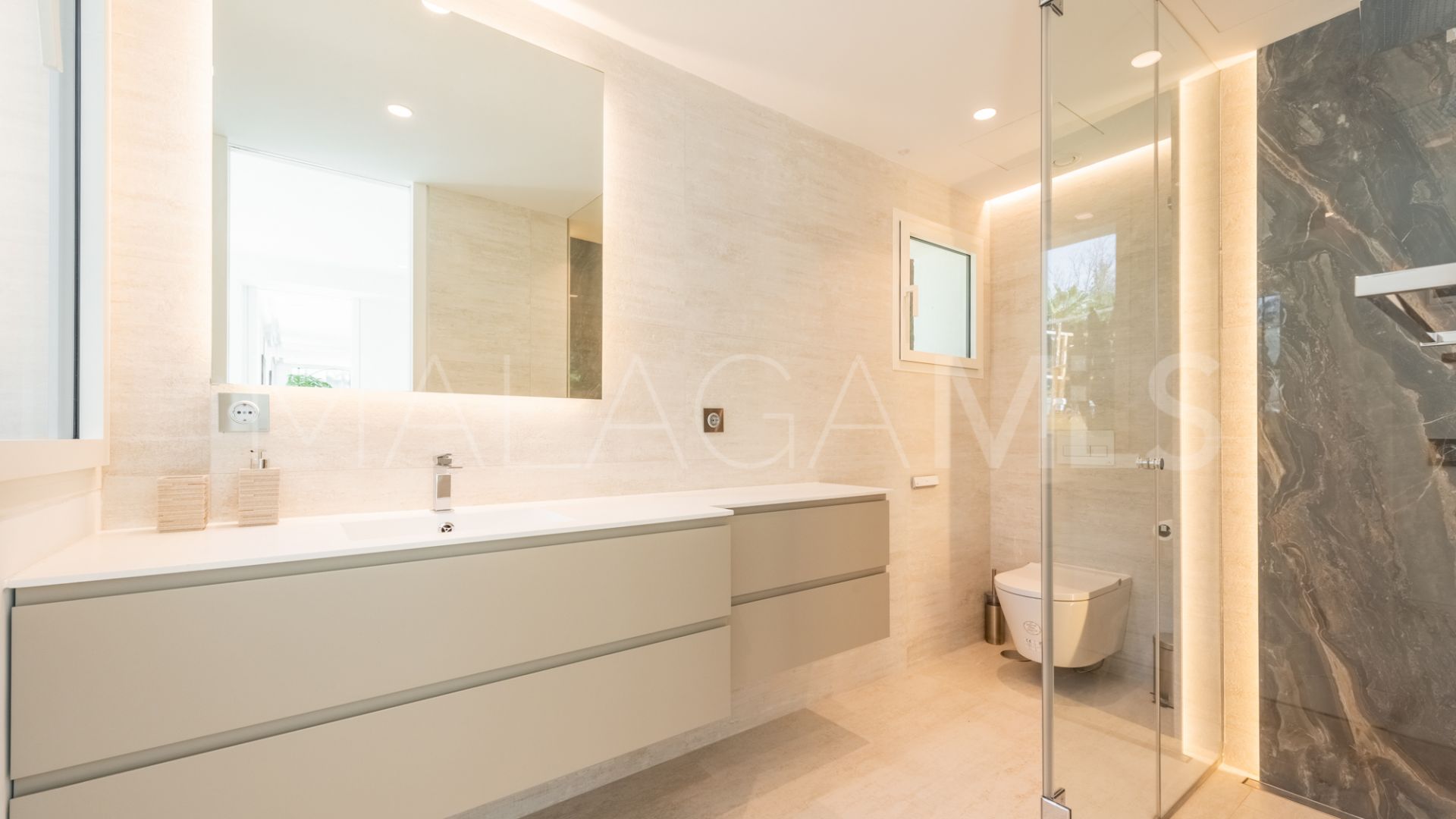 For sale apartment in Marina Puente Romano