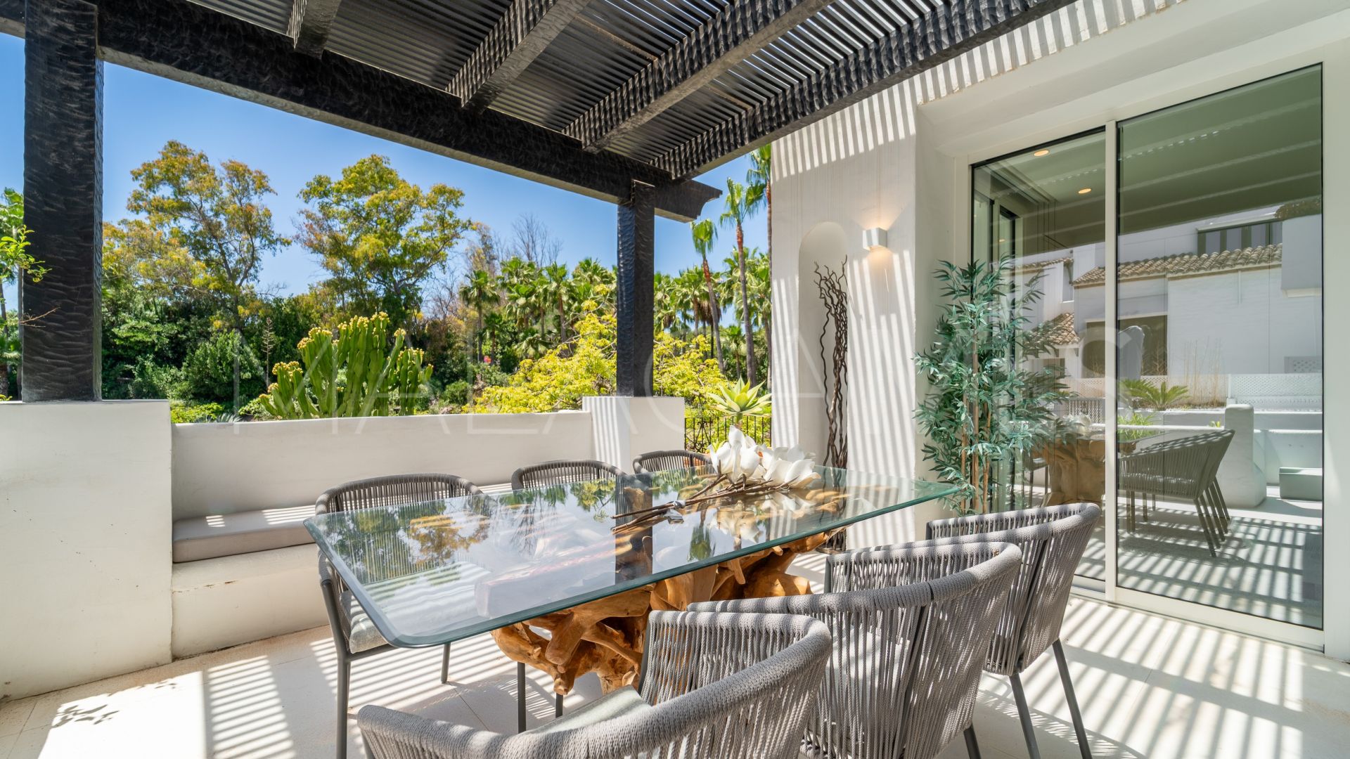 Apartment for sale in Marina Puente Romano