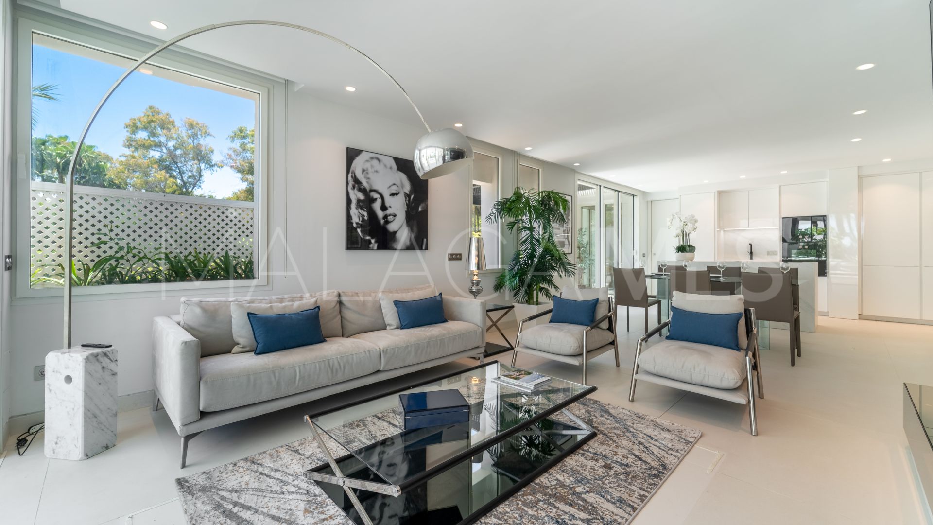Apartment for sale in Marina Puente Romano