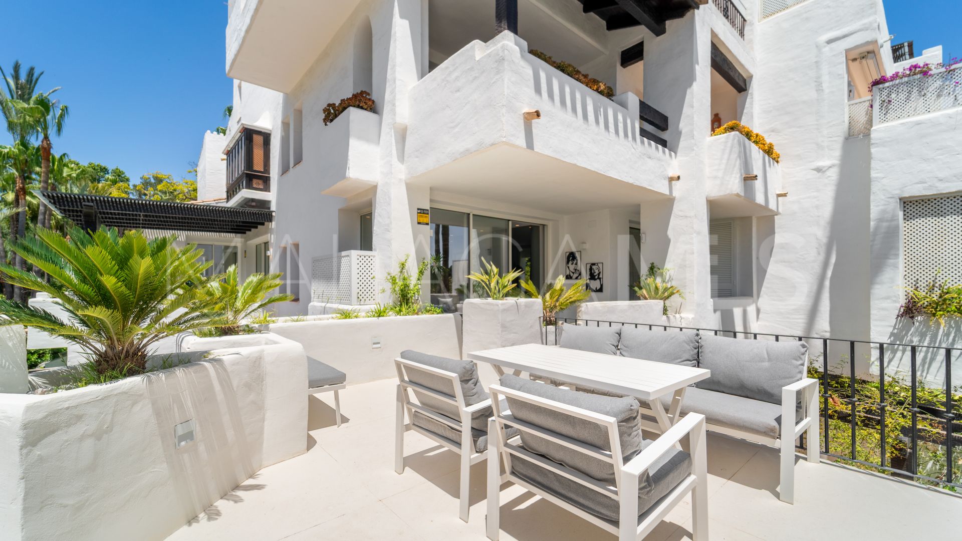 Apartment for sale in Marina Puente Romano