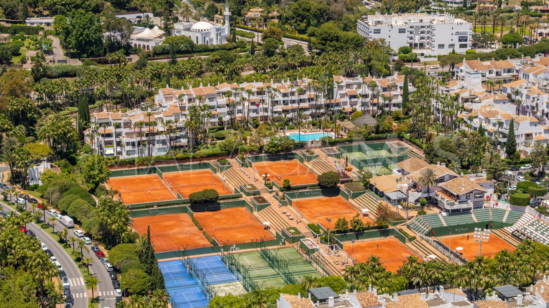 Apartment for sale in Marina Puente Romano