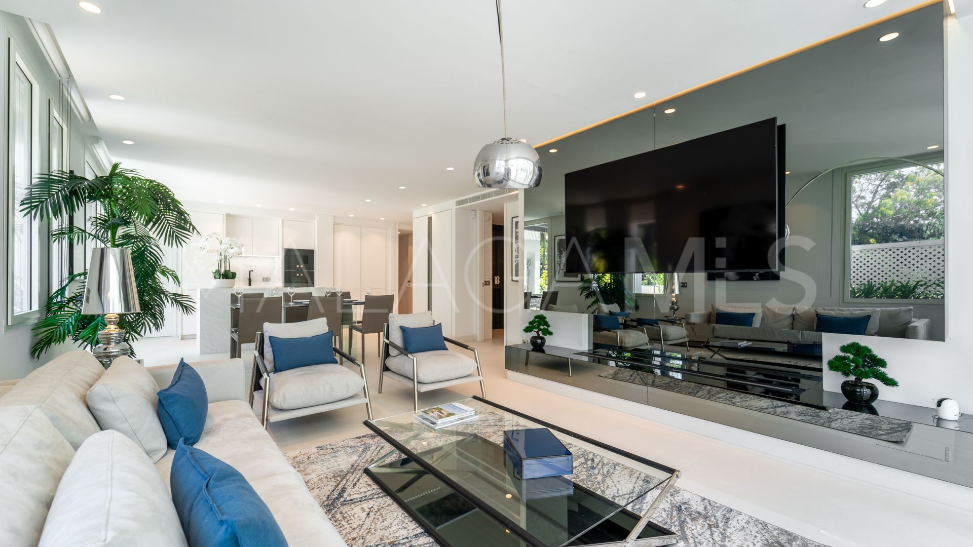 Apartment for sale in Marina Puente Romano